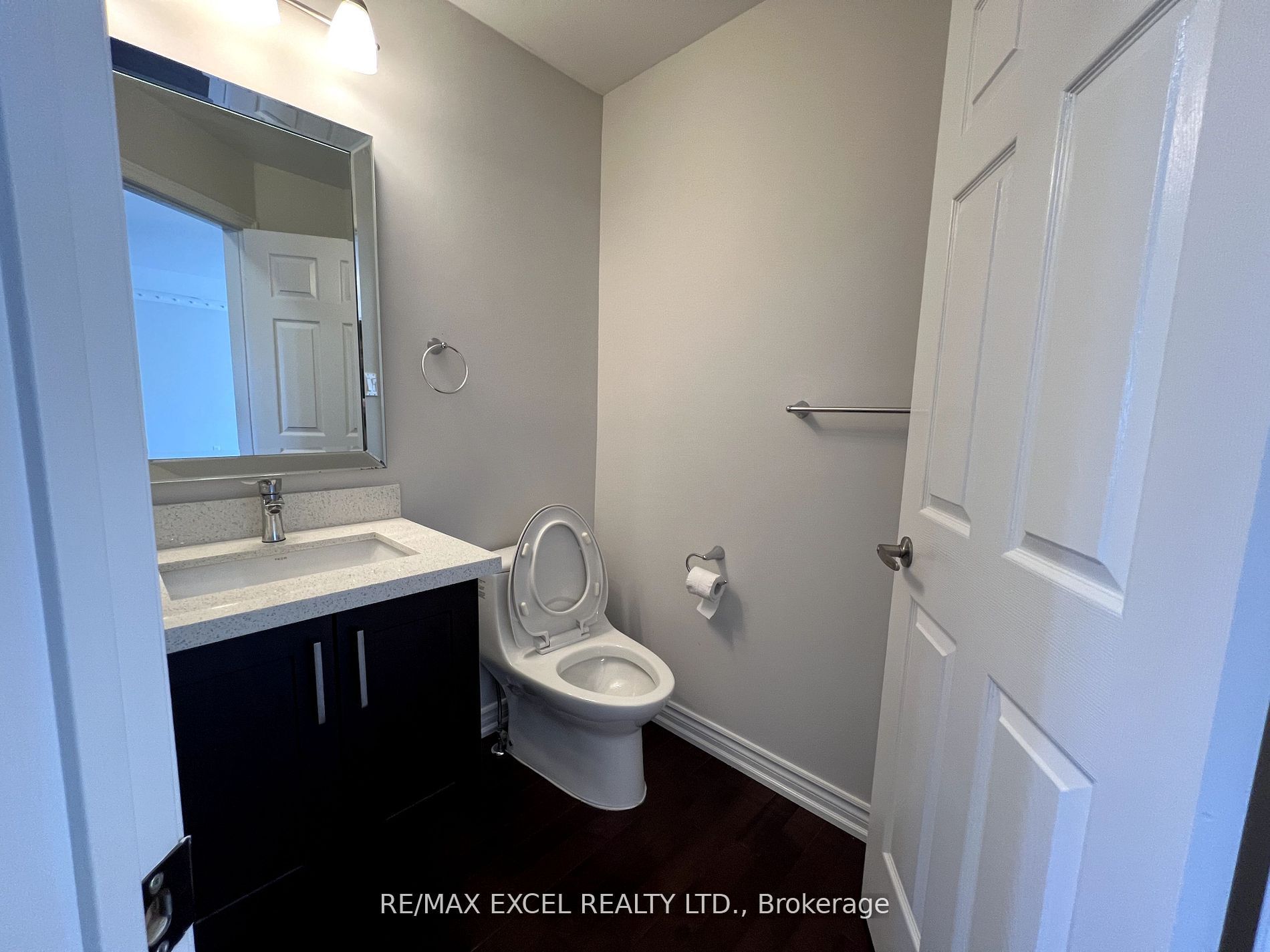 330 Calvert Road Property Photo 8