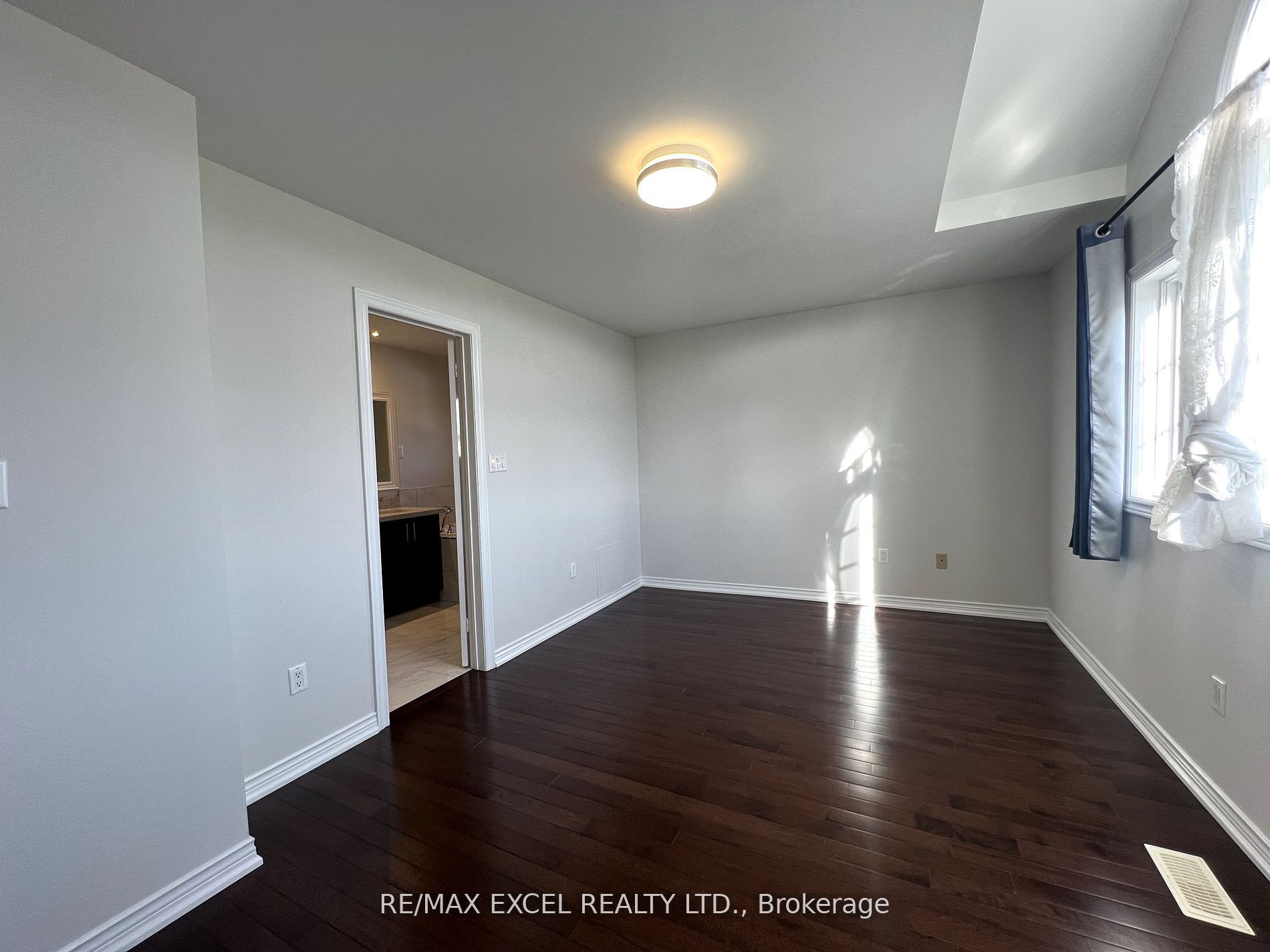 330 Calvert Road Property Photo 10
