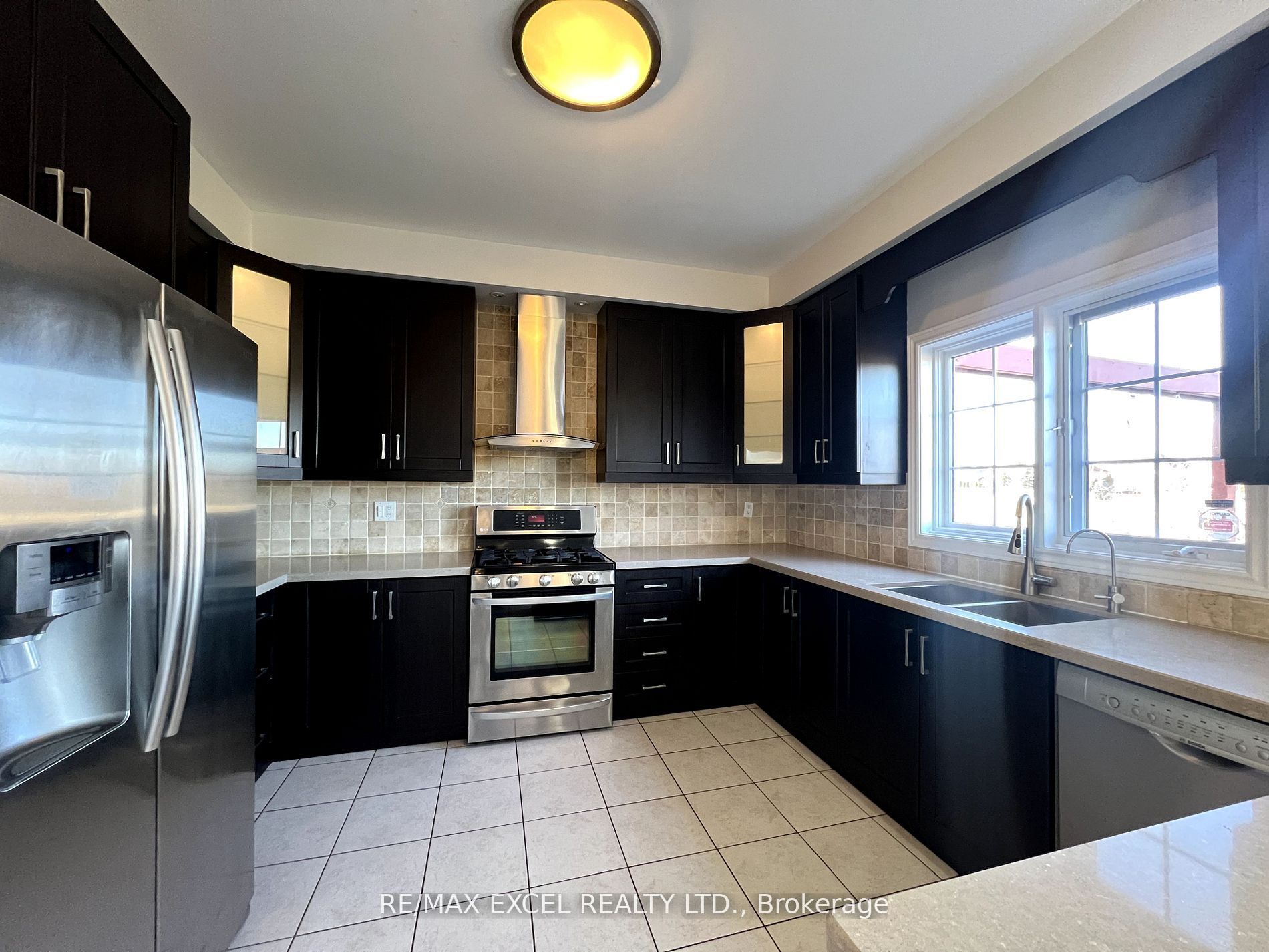 330 Calvert Road Property Photo 35