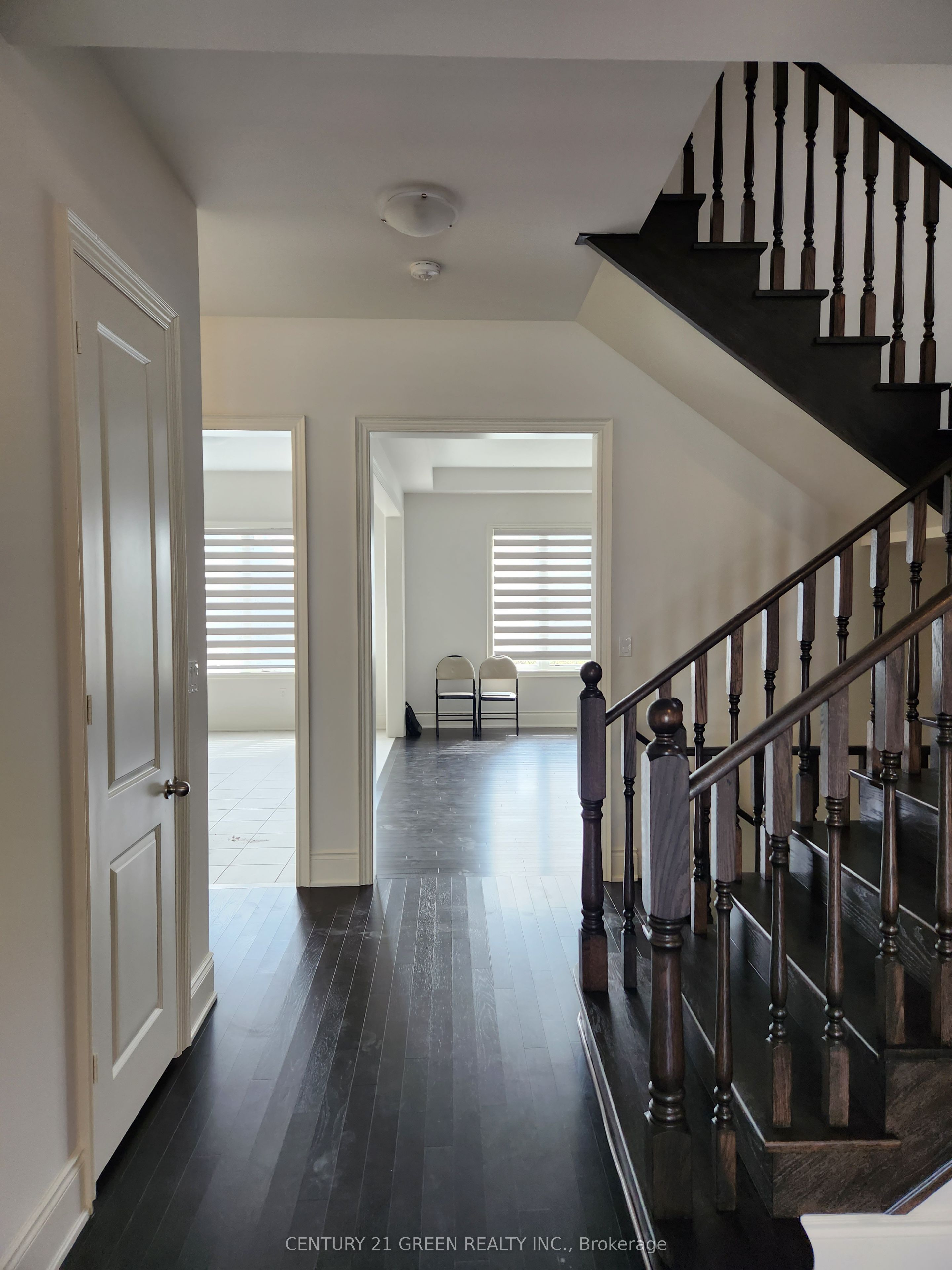 322 Boundary Boulevard Main Property Photo 5