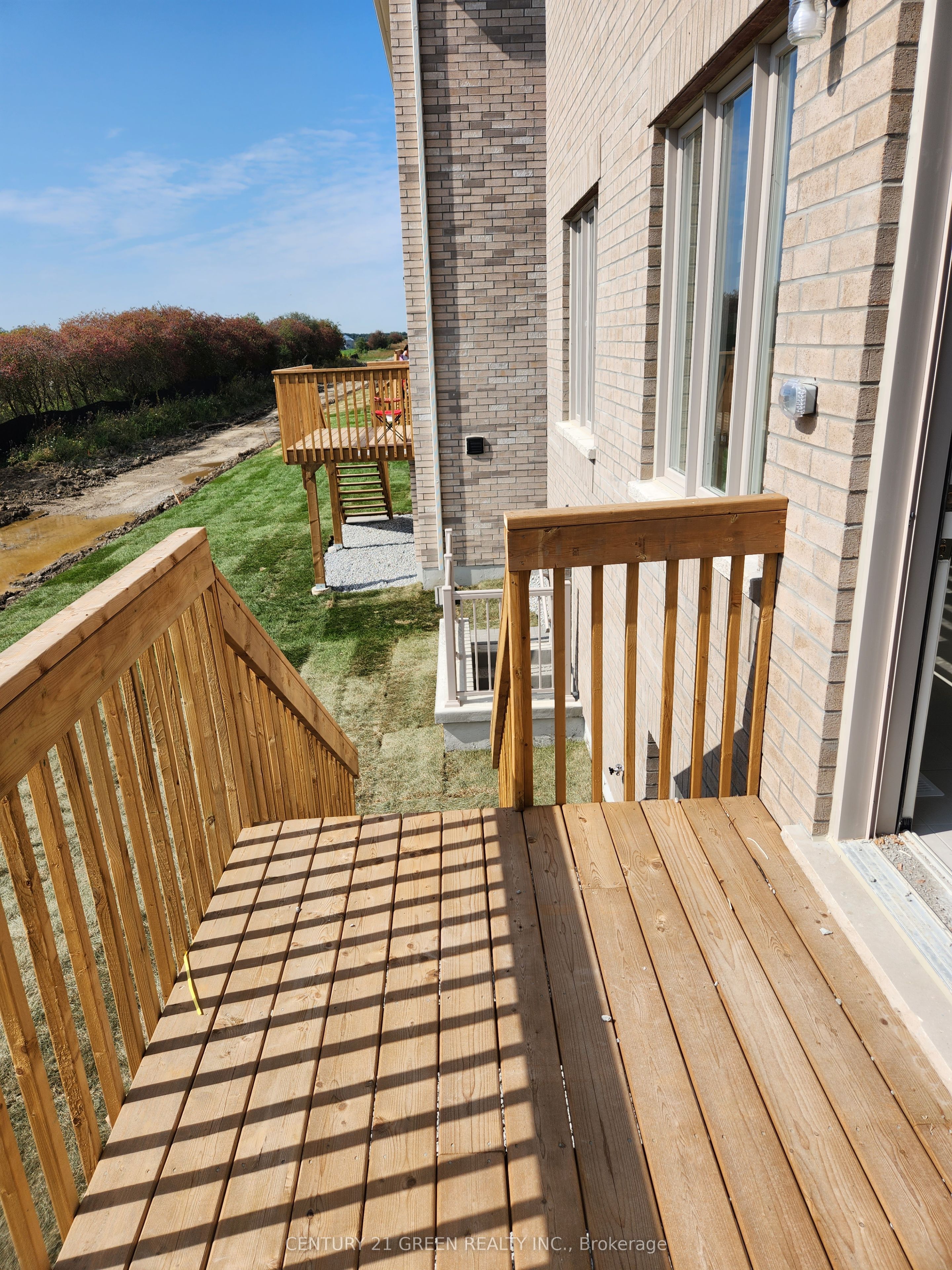 322 Boundary Boulevard Main Property Photo 12