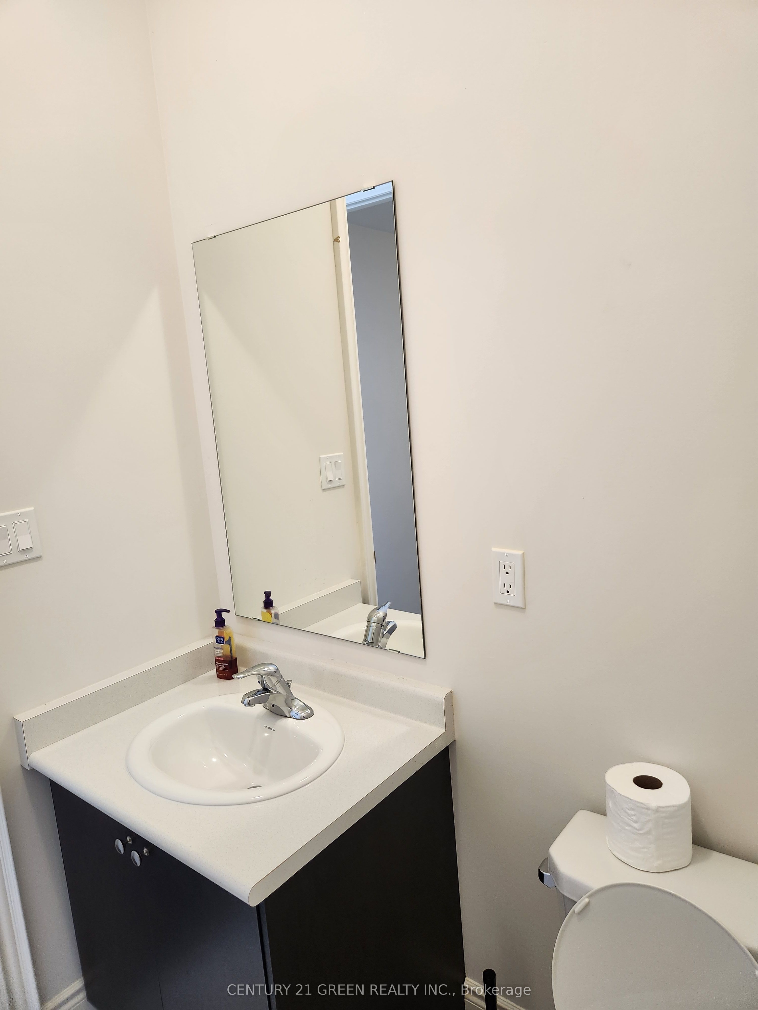 322 Boundary Boulevard Main Property Photo 15