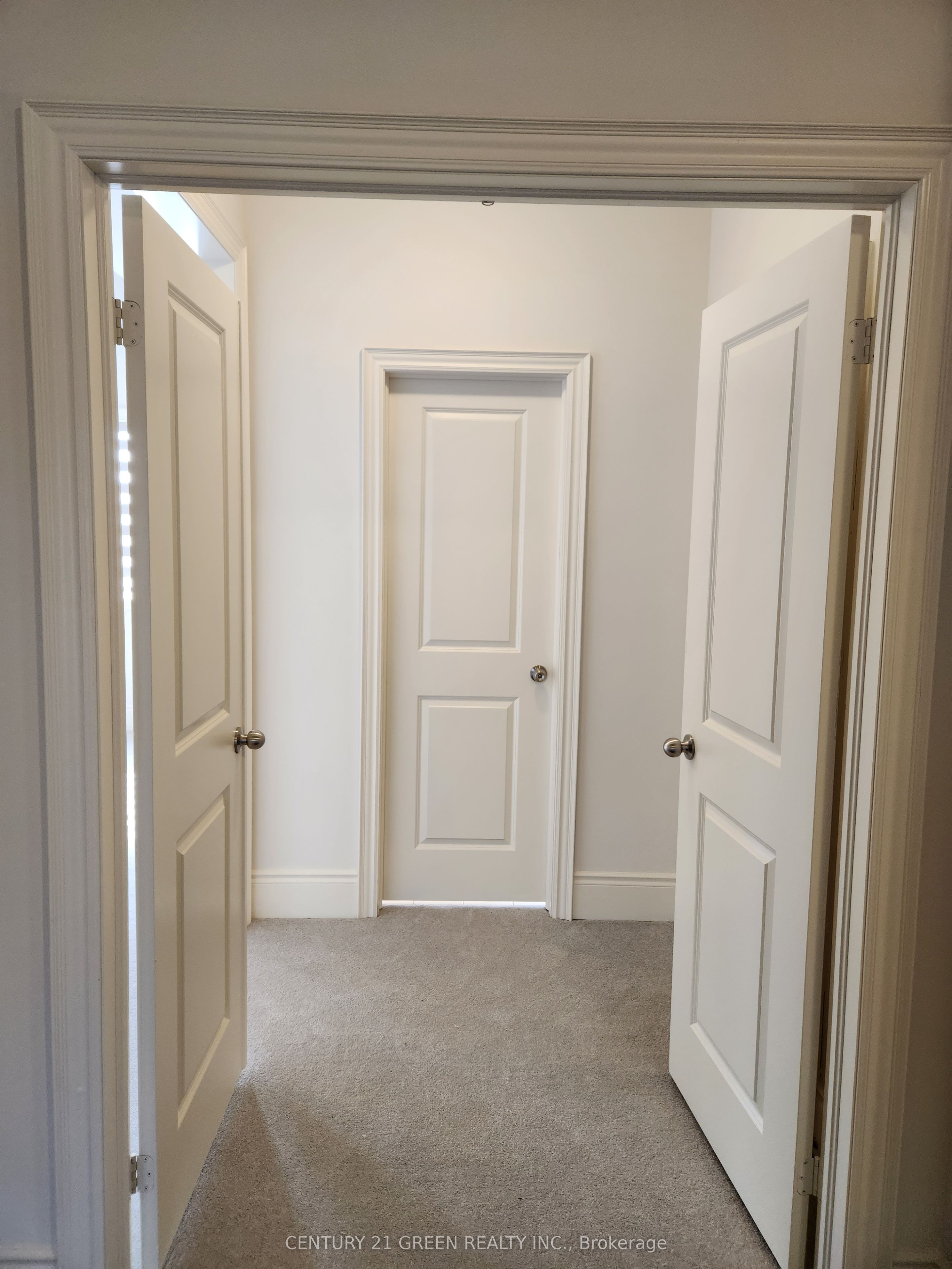 322 Boundary Boulevard Main Property Photo 22