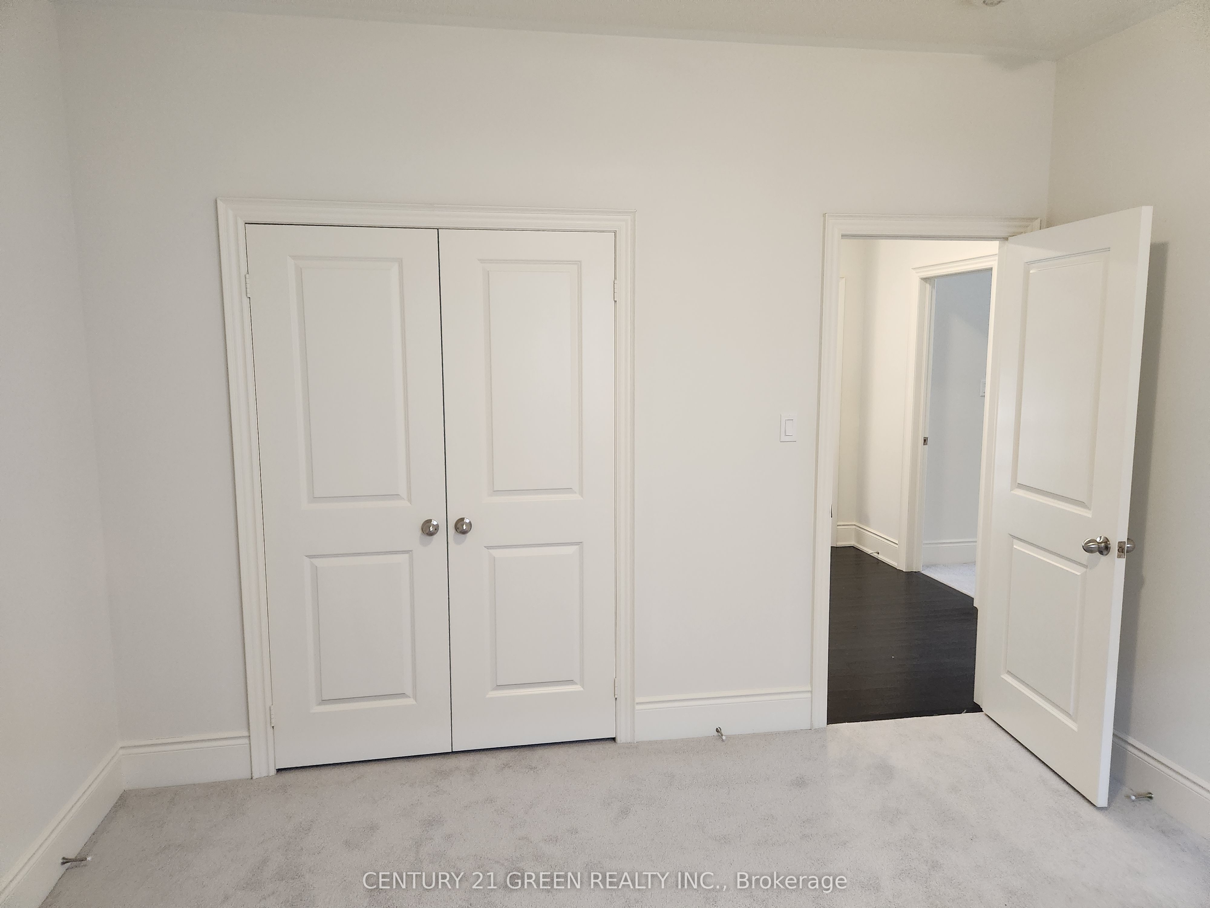 322 Boundary Boulevard Main Property Photo 27