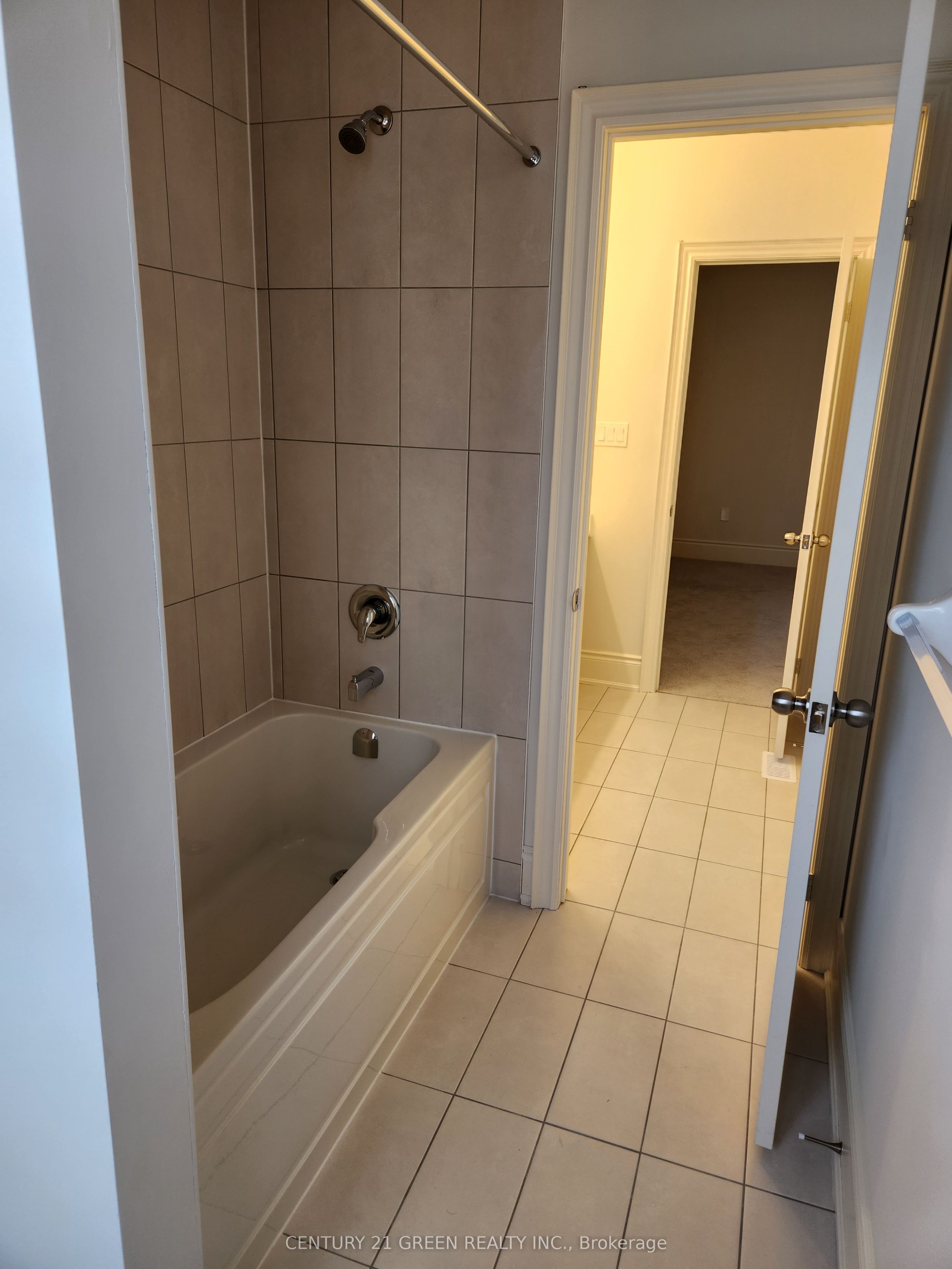 322 Boundary Boulevard Main Property Photo 30