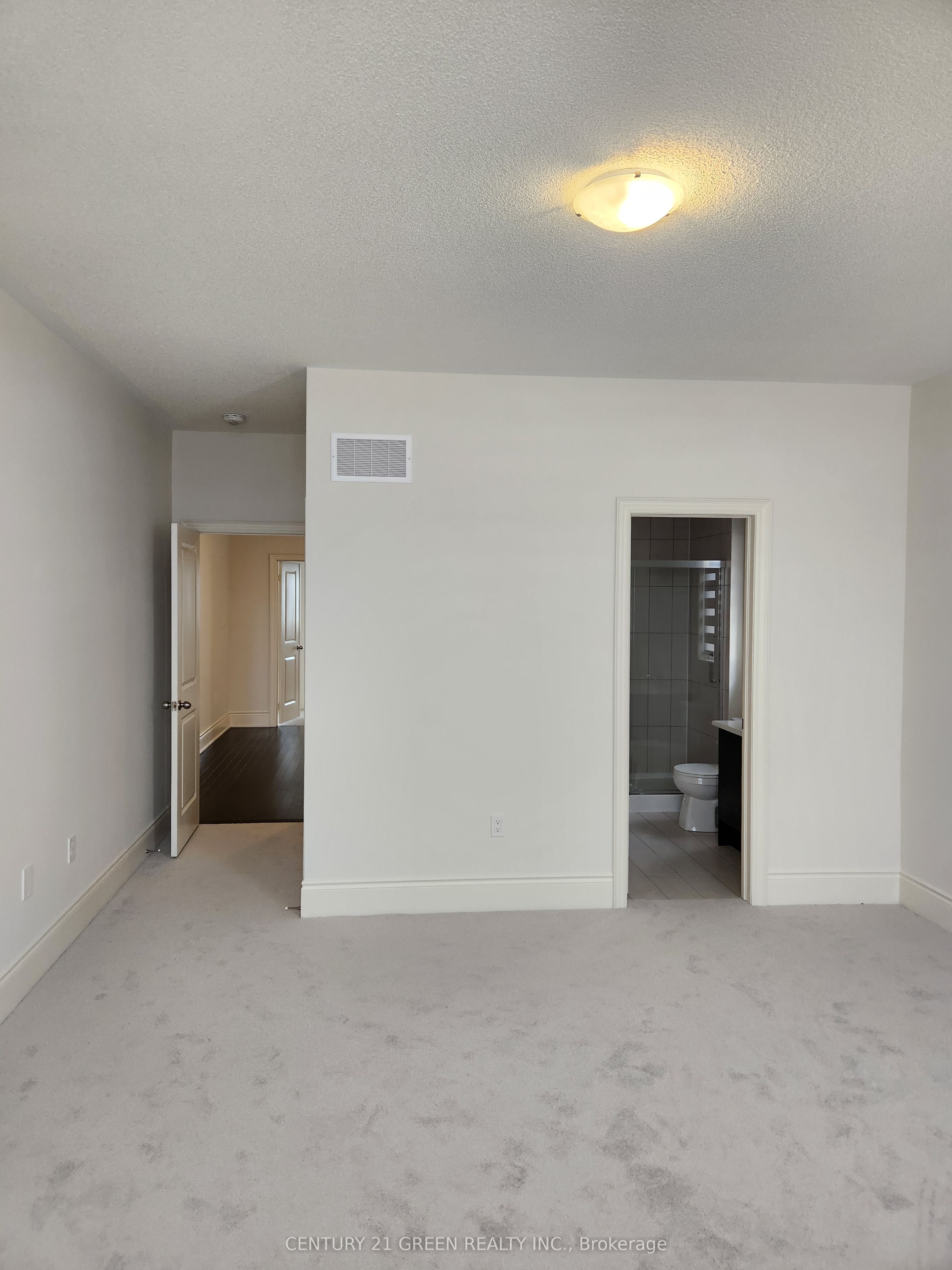 322 Boundary Boulevard Main Property Photo 32