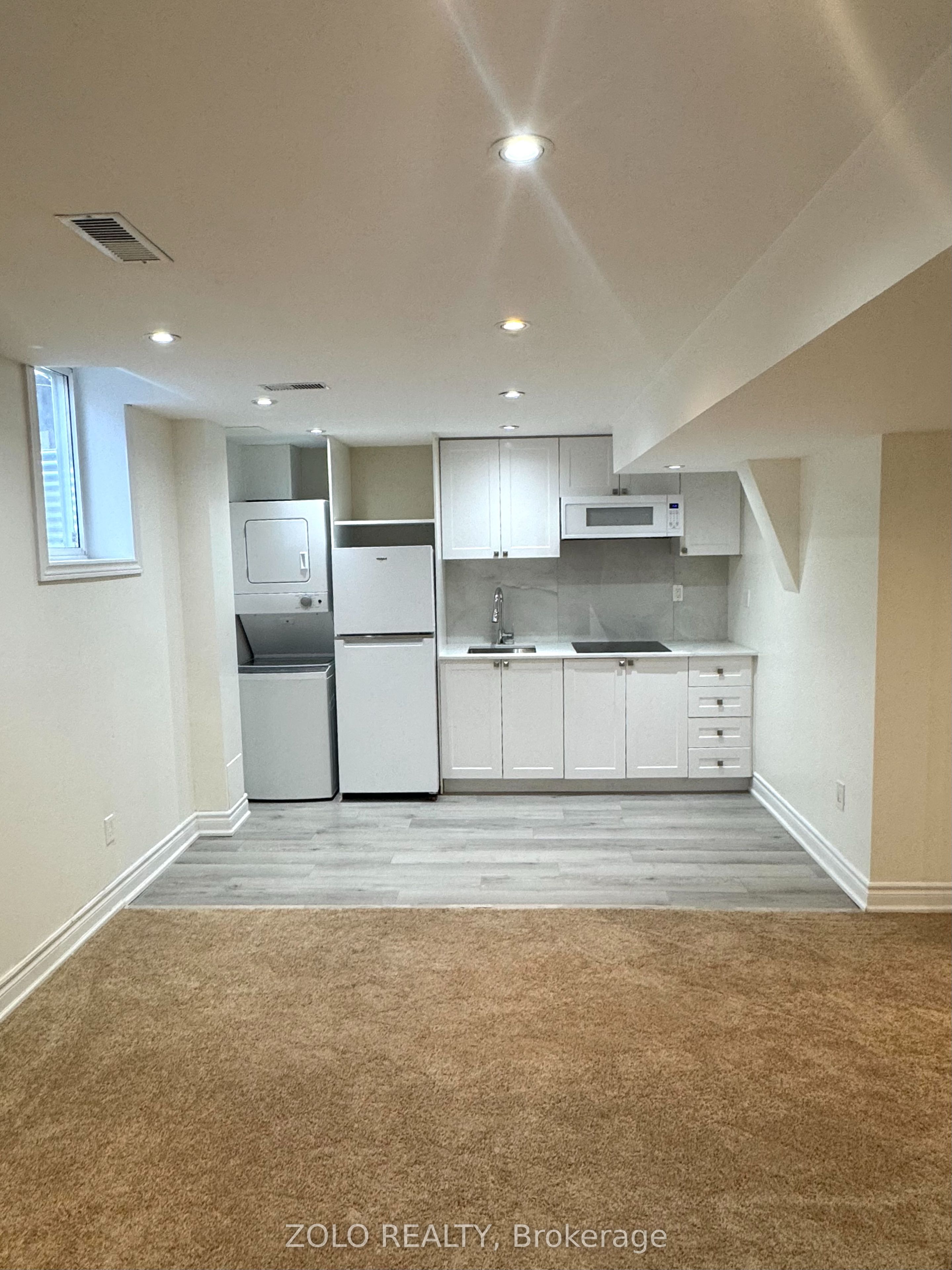 9 Lebovic Drive Basement Property Photo 1