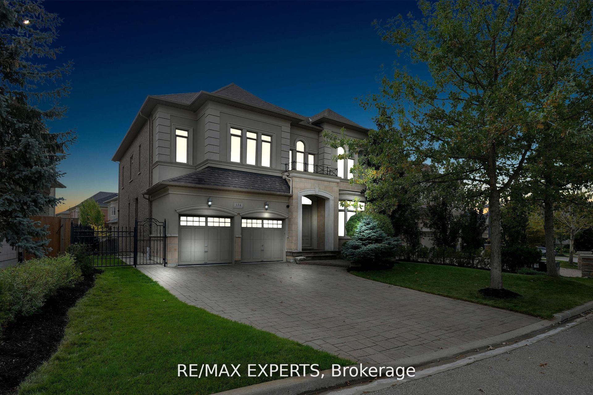 134 Orleans Circle Property Photo 1