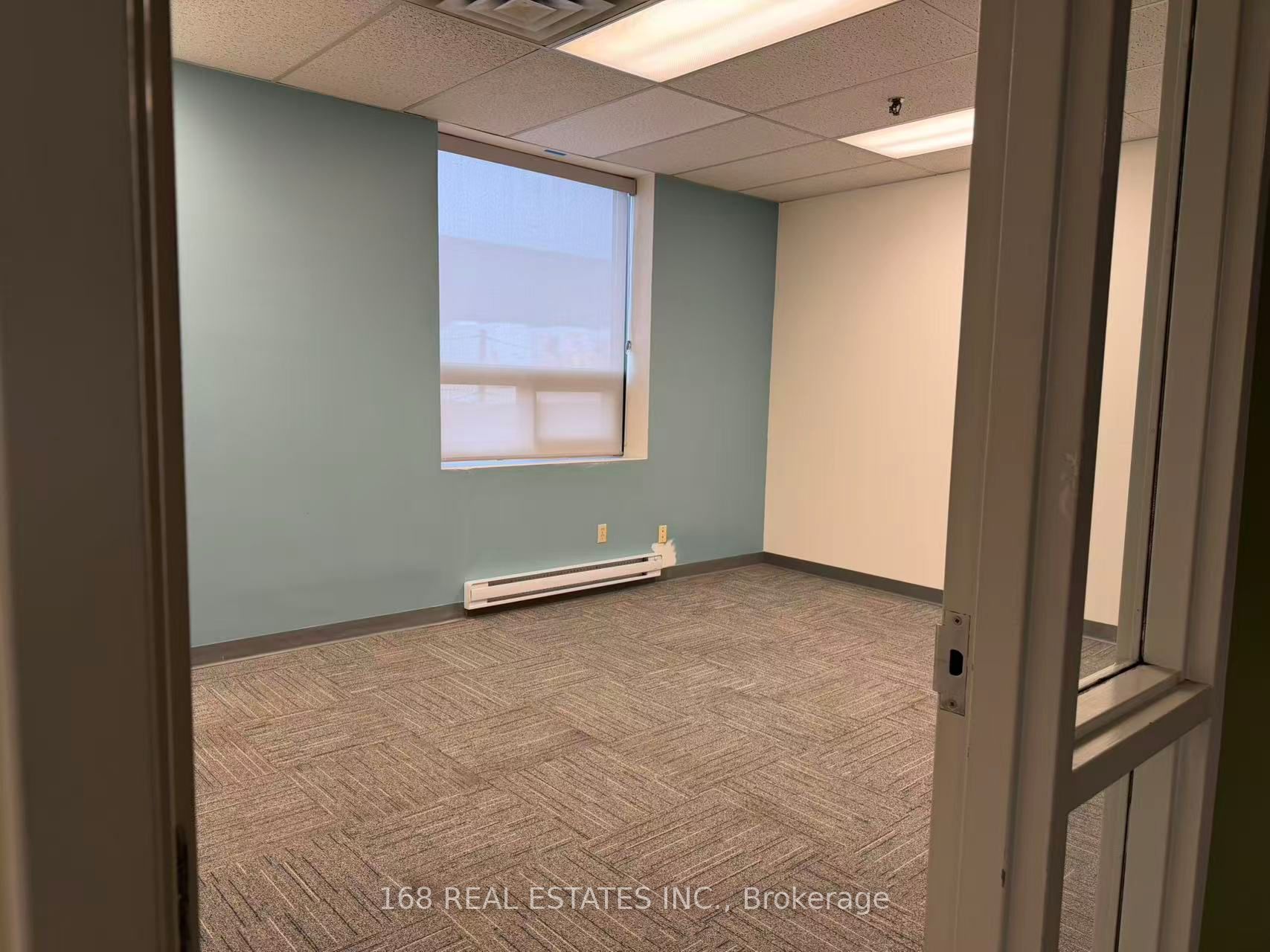 78 Steelcase Road W Property Photo 6