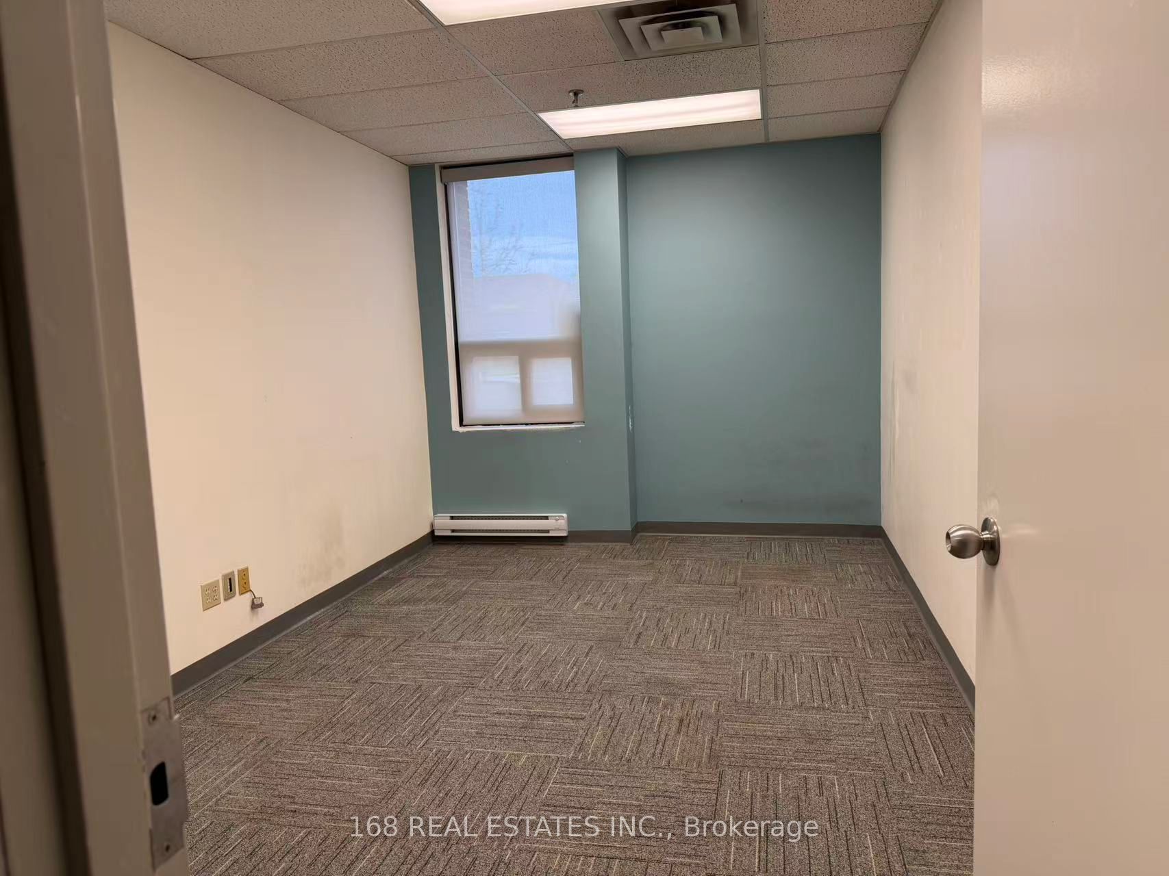 78 Steelcase Road W Property Photo 8