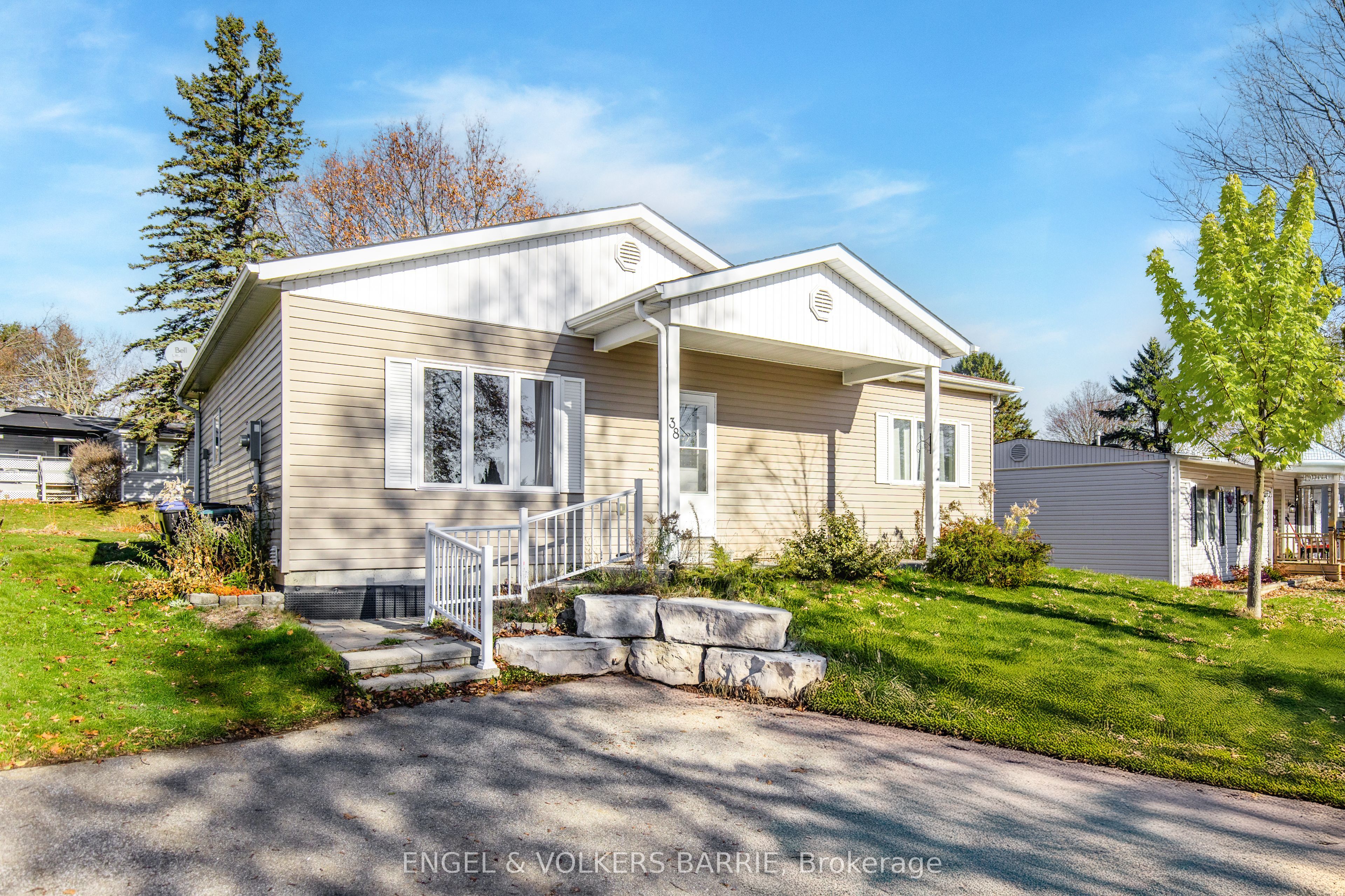 38 Linden Lane Property Photo 1