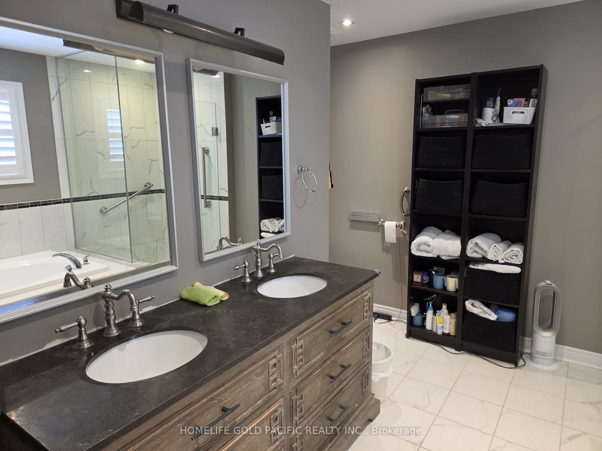 19 Bruce Thomson Drive Property Photo 6