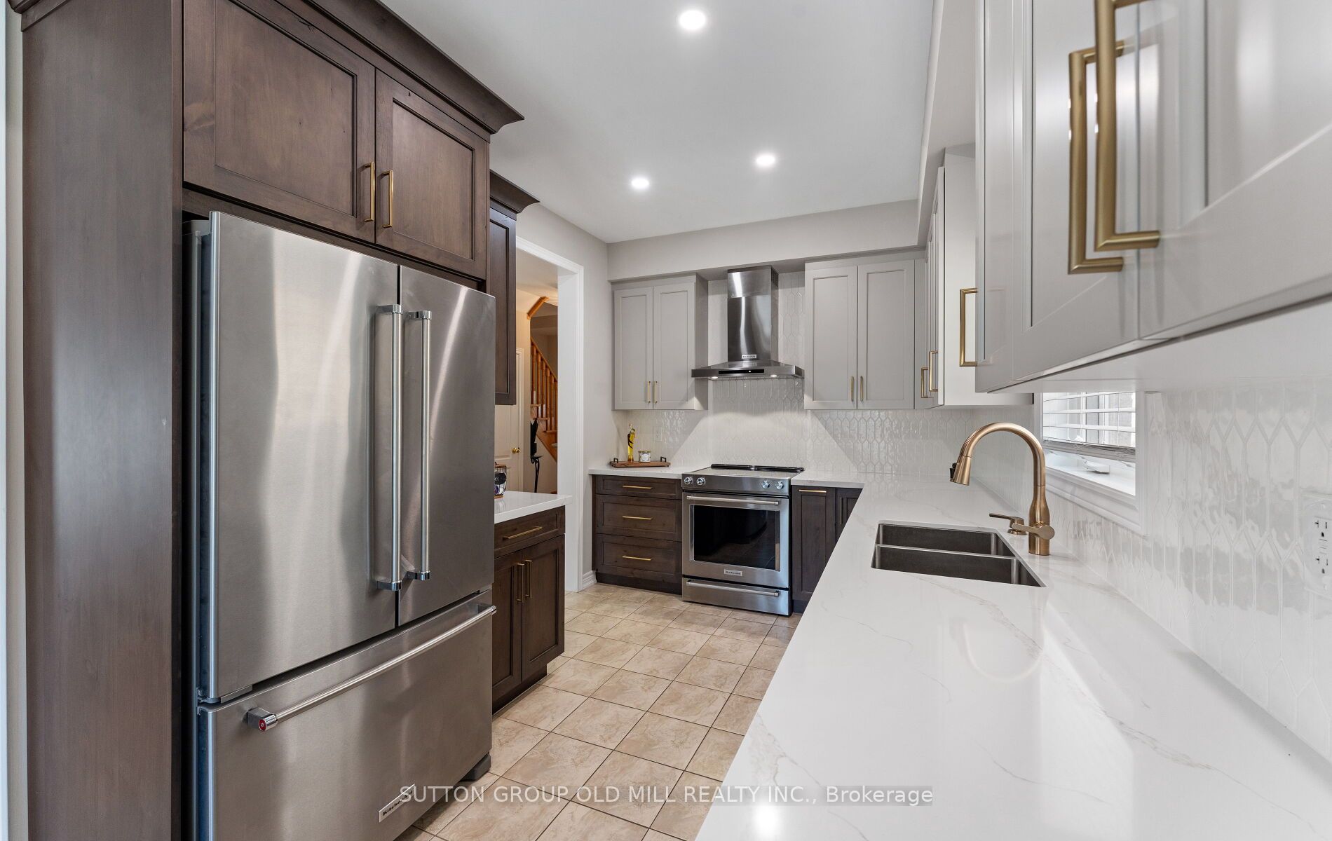201 Vellore Park Avenue Property Photo 7