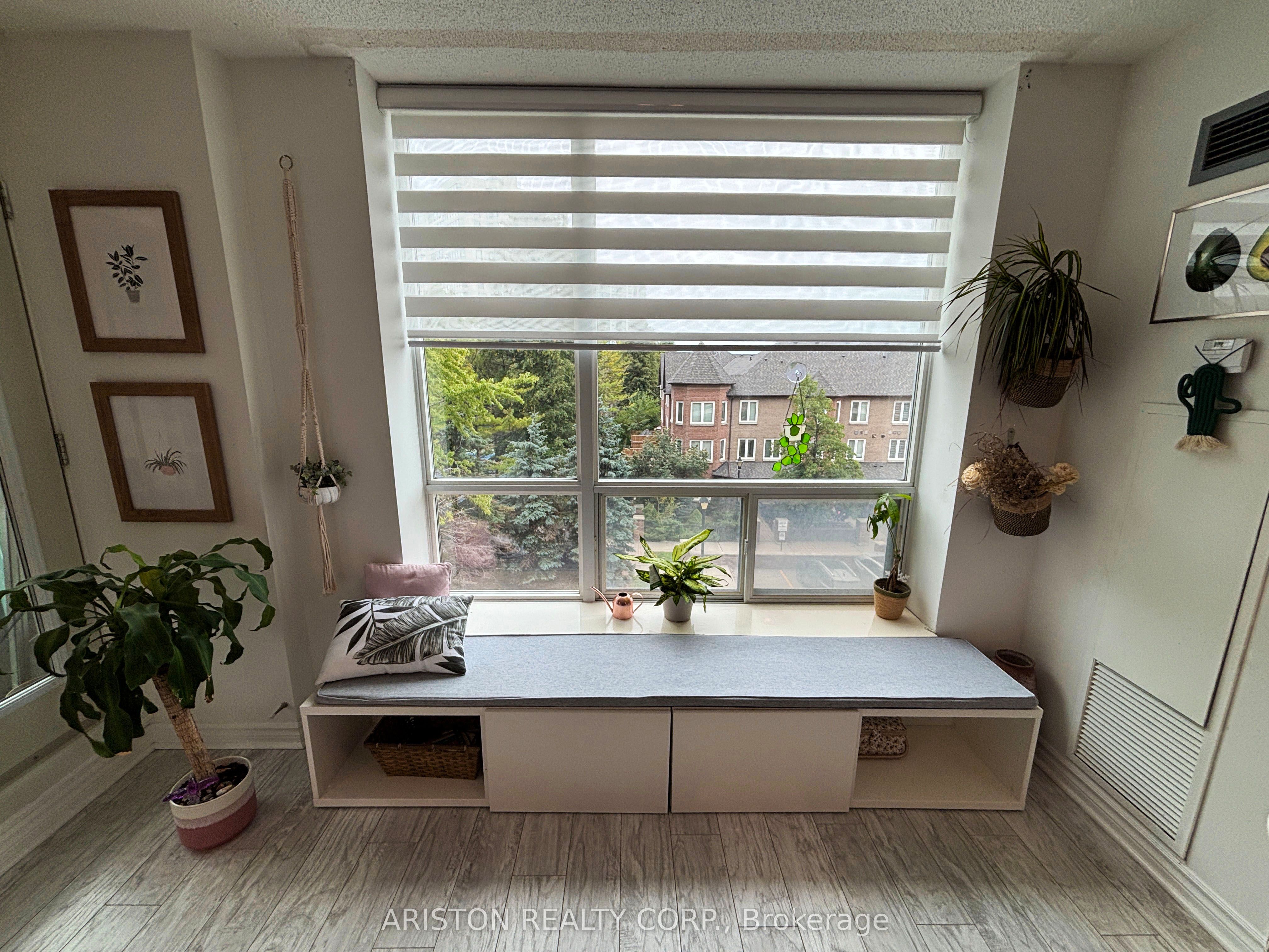 745 New Westminster Drive 409 Property Photo 6