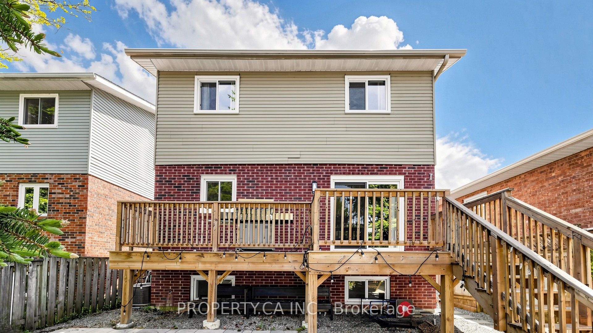 32 Hodgins Avenue Property Photo 48