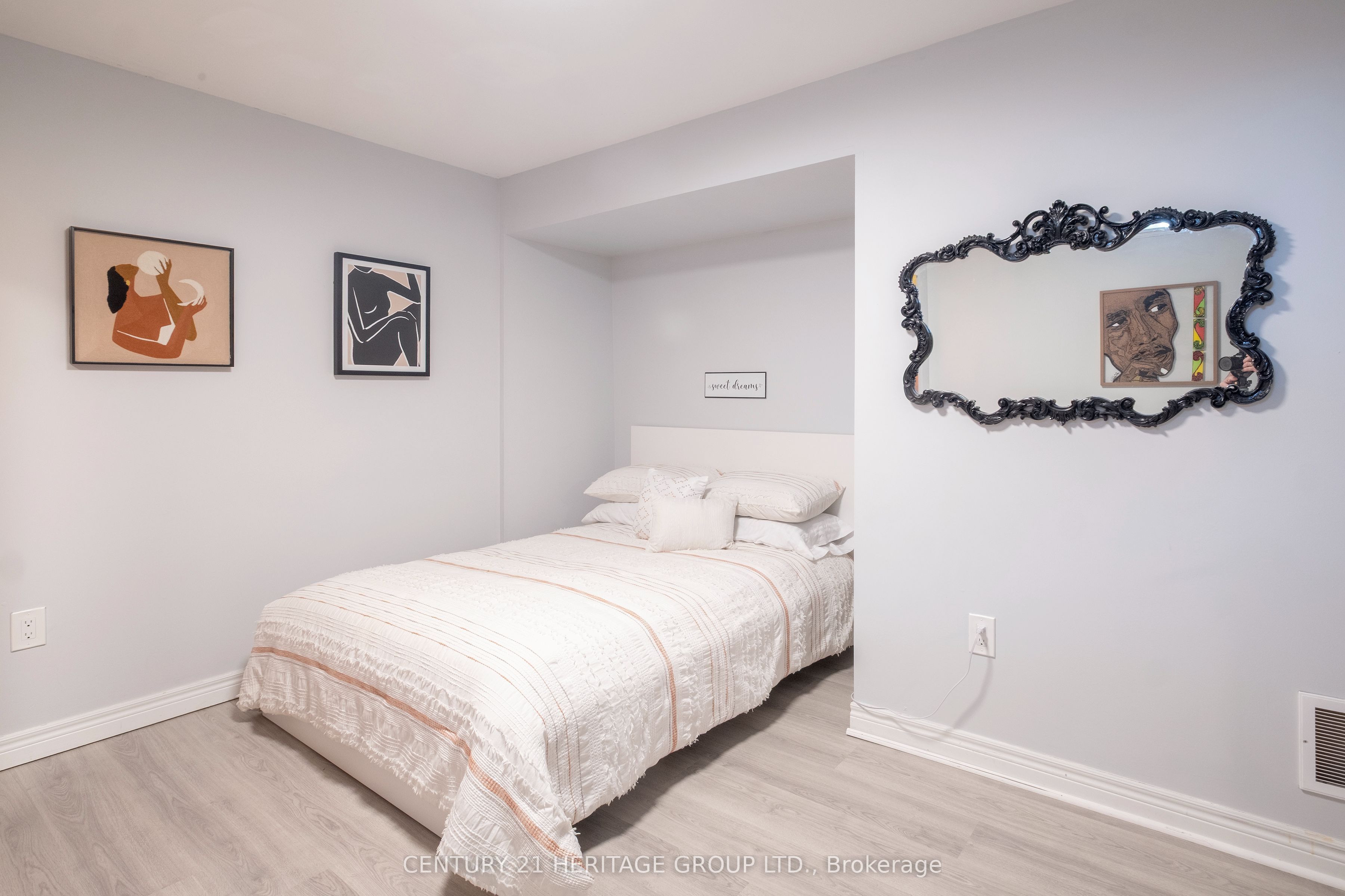 61 Kingsmere Crescent Property Photo 22