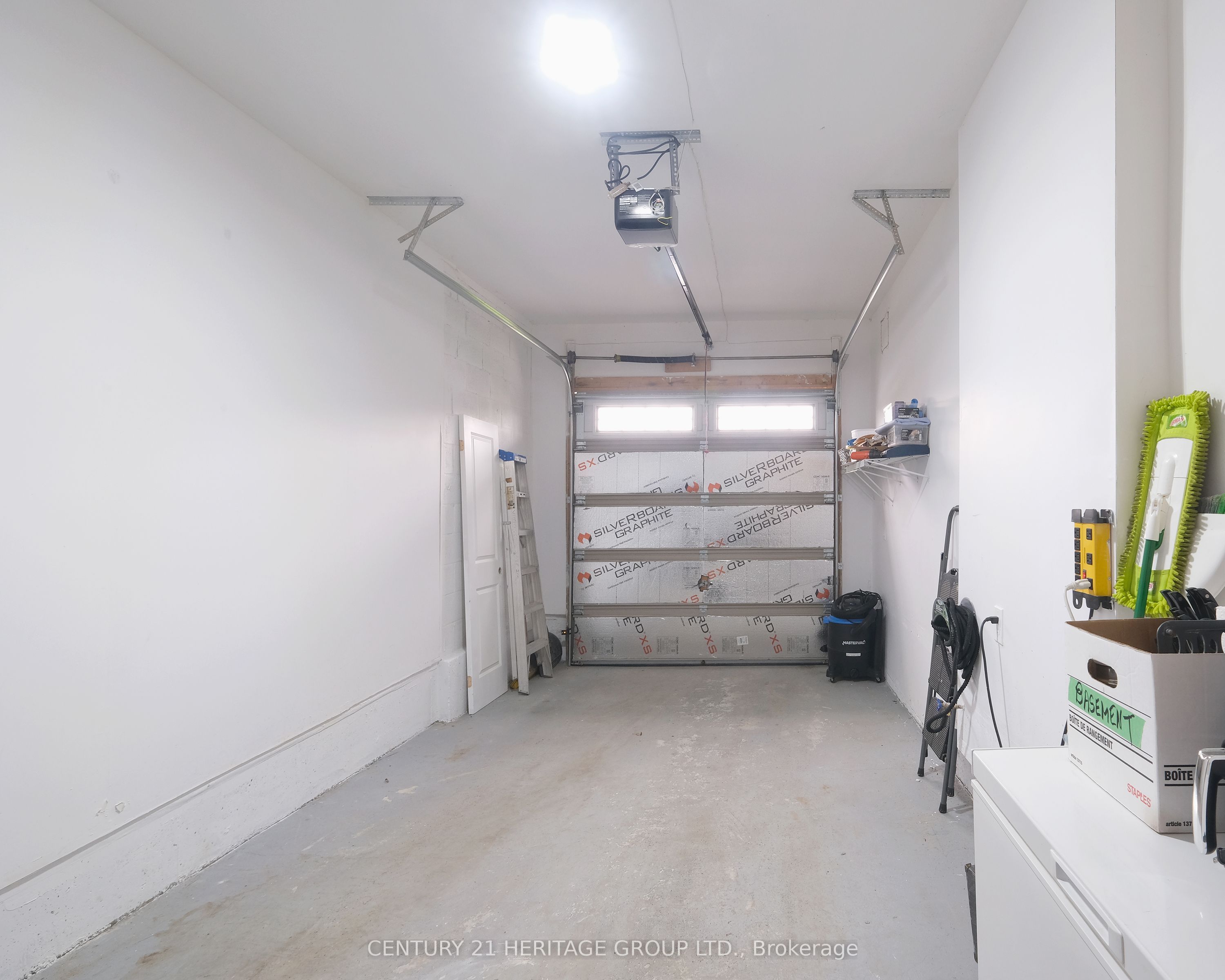 61 Kingsmere Crescent Property Photo 24