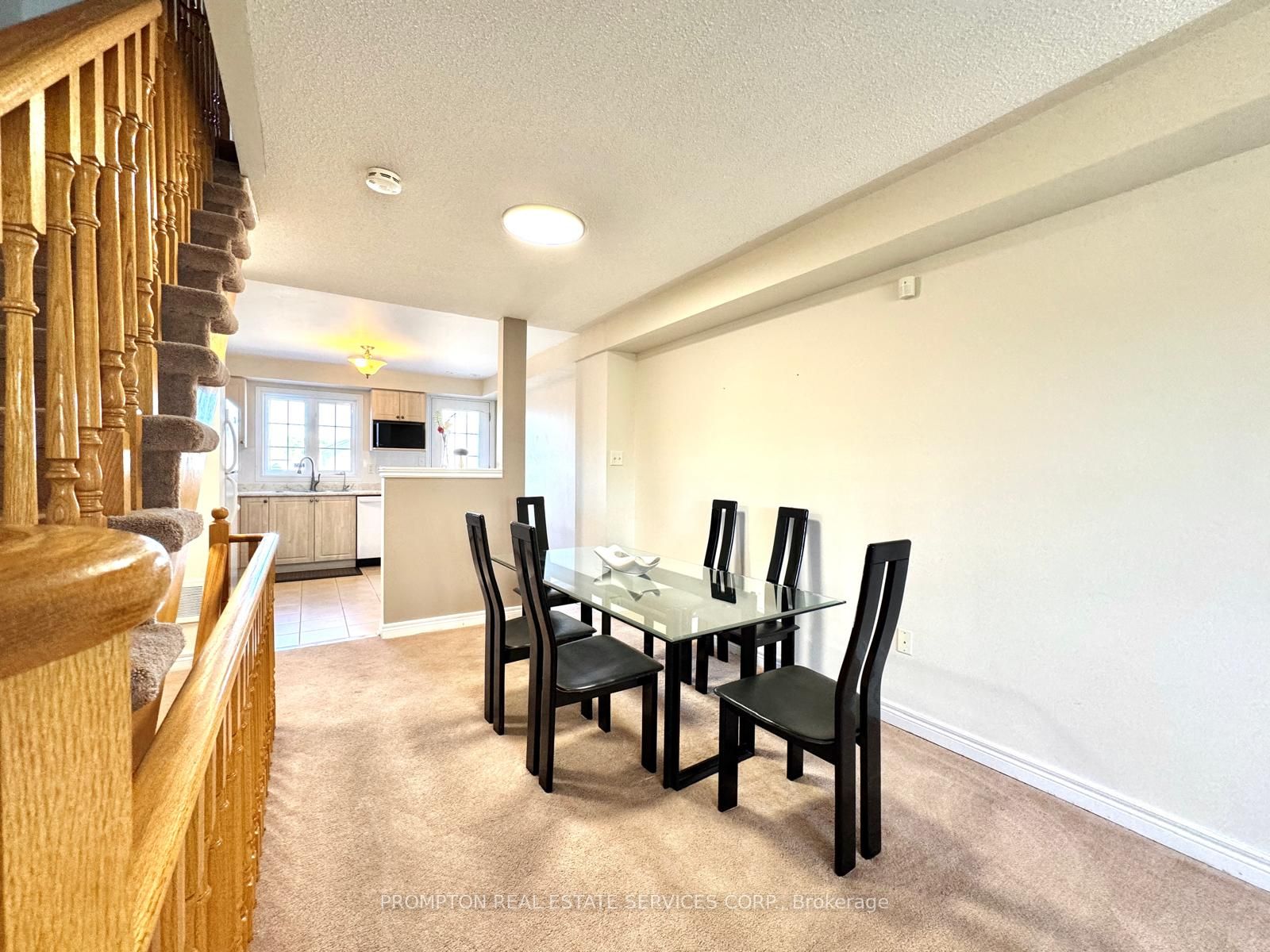 2516 Bur Oak Avenue Property Photo 7