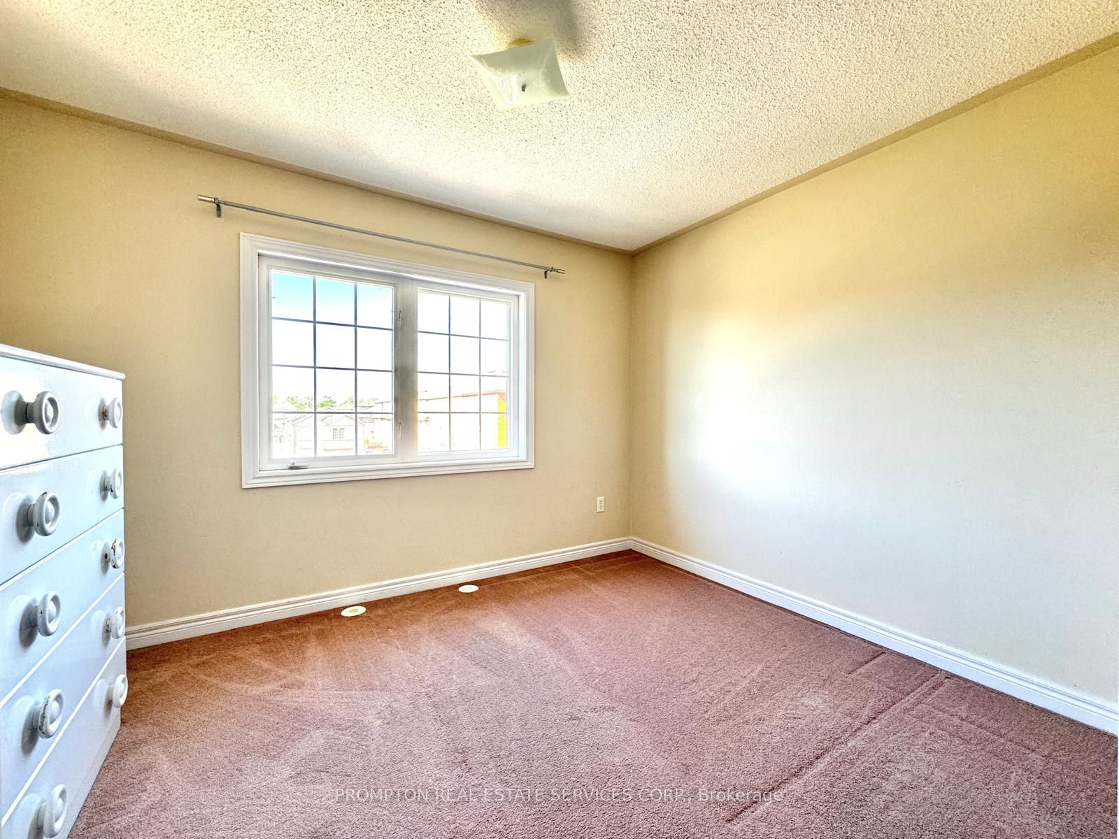 2516 Bur Oak Avenue Property Photo 16