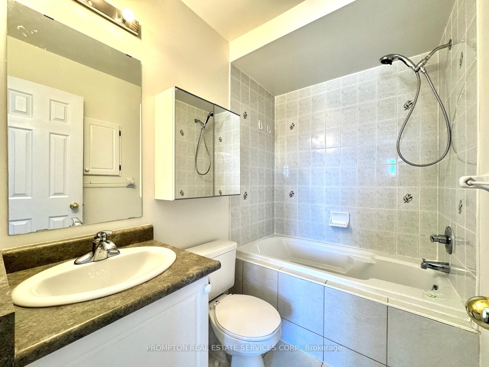 2516 Bur Oak Avenue Property Photo 17