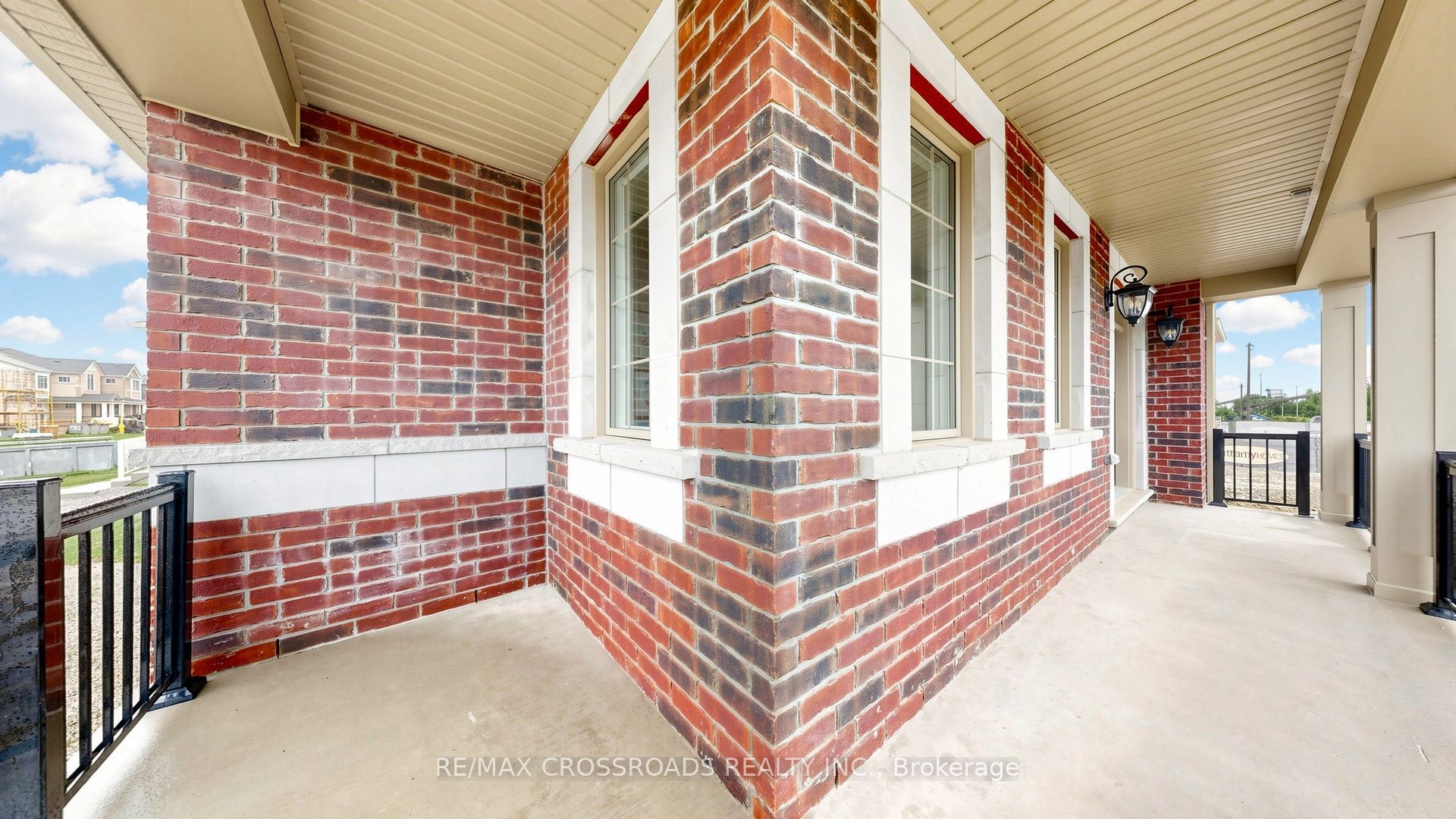 347 Berczy Green Drive Property Photo 3