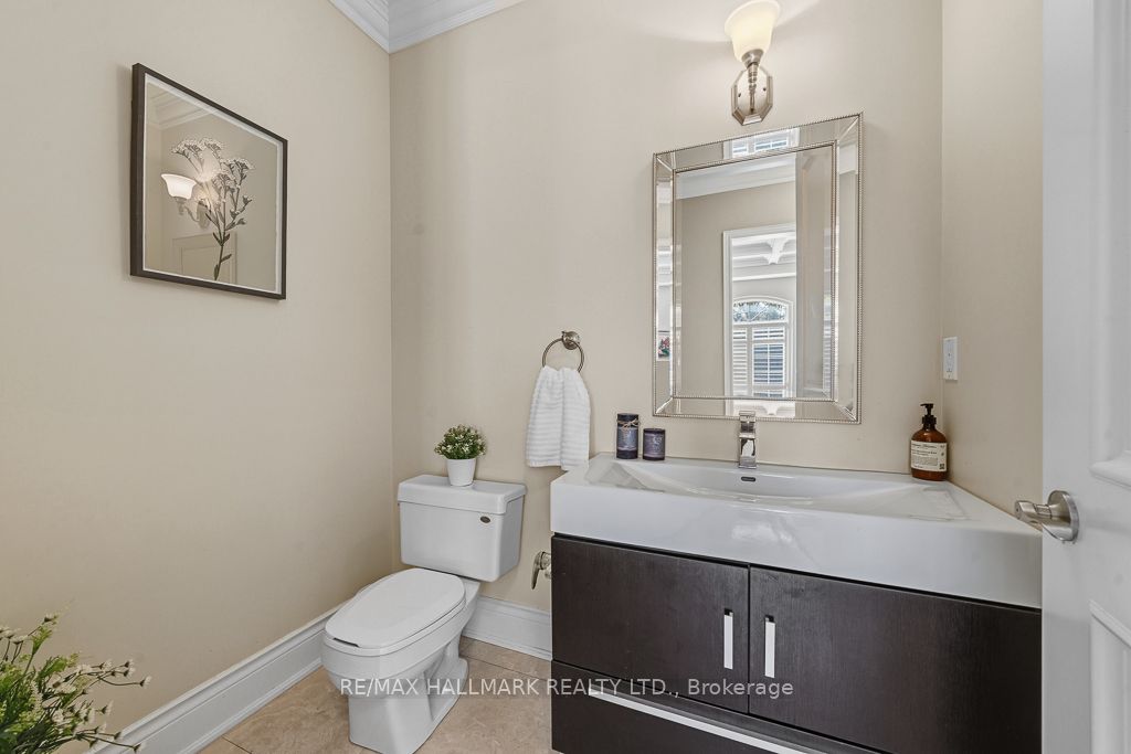 321 Grand Vellore Crescent Property Photo 10