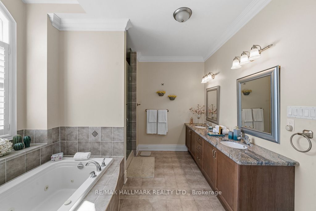 321 Grand Vellore Crescent Property Photo 25