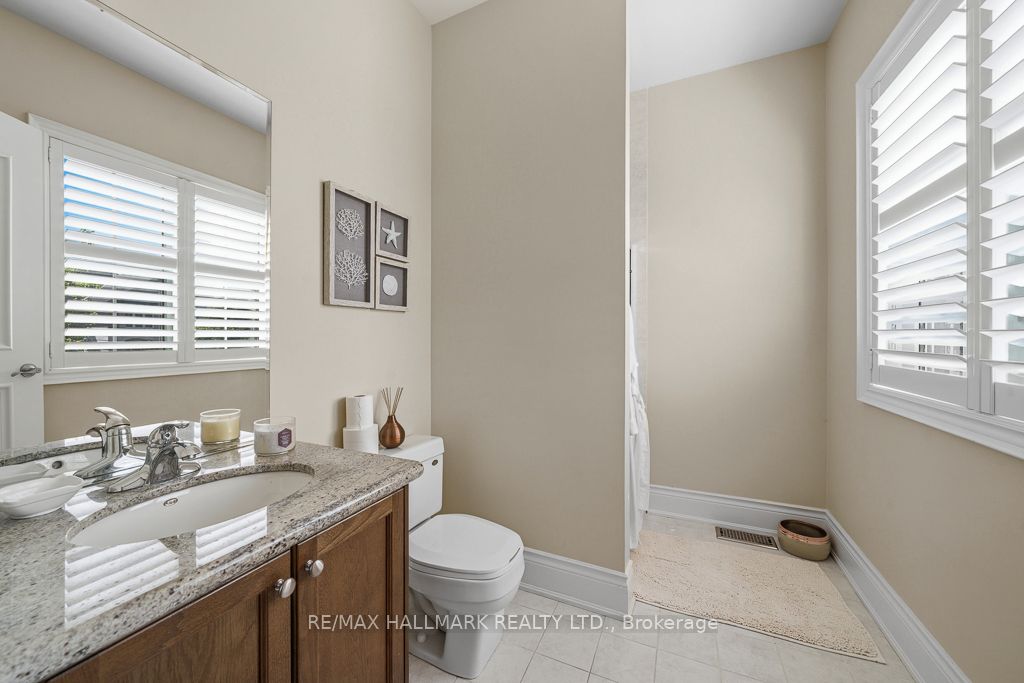 321 Grand Vellore Crescent Property Photo 29