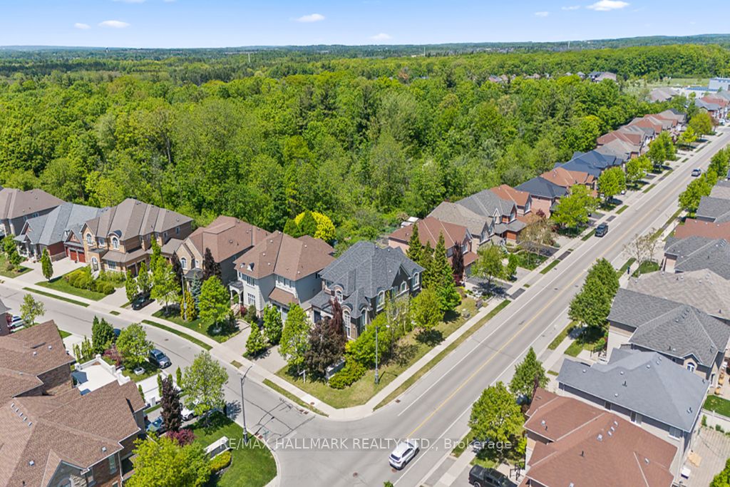 321 Grand Vellore Crescent Property Photo 46