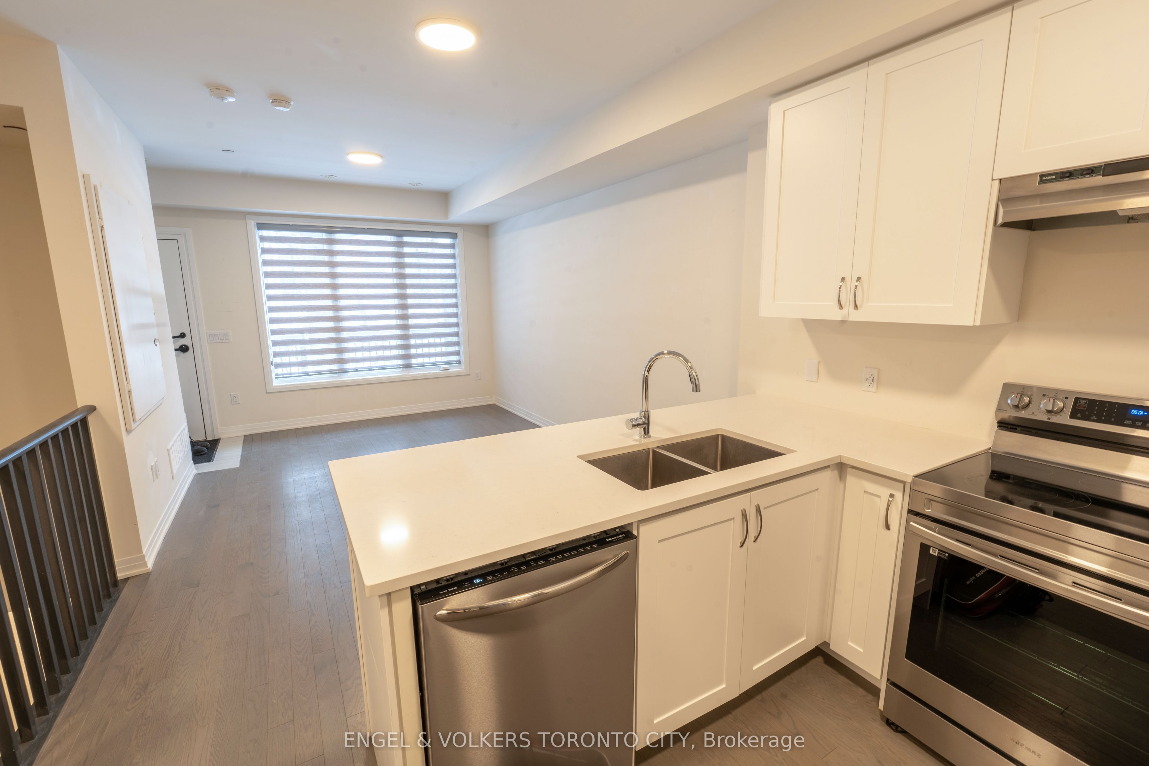 50 Baynes Way 5 Property Photo 4