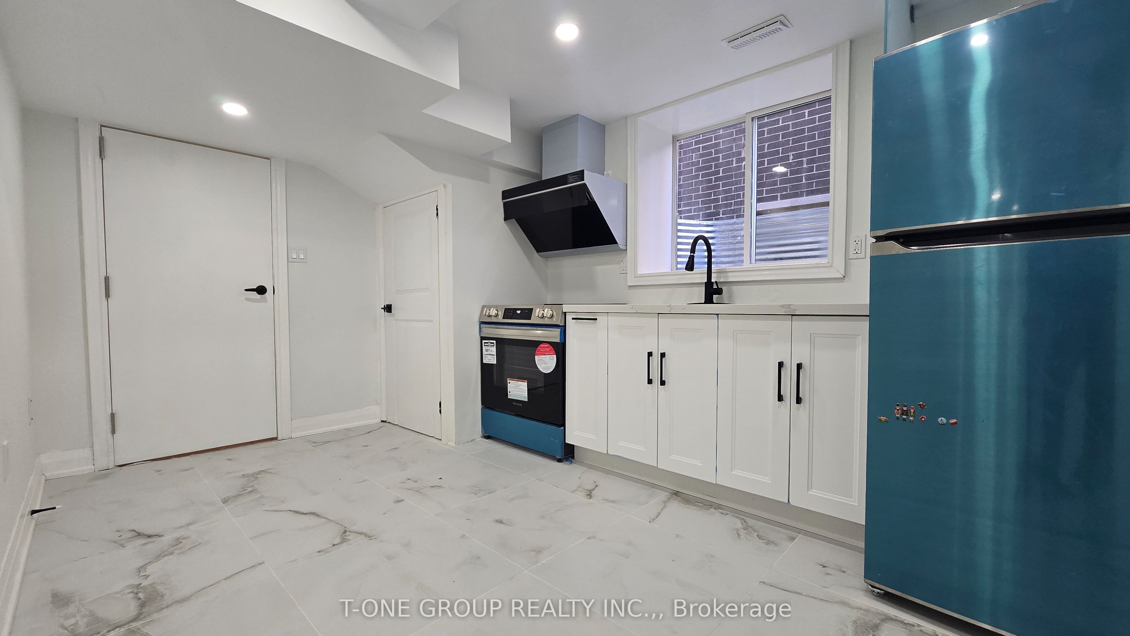 13 Eberly Woods Drive Property Photo 4