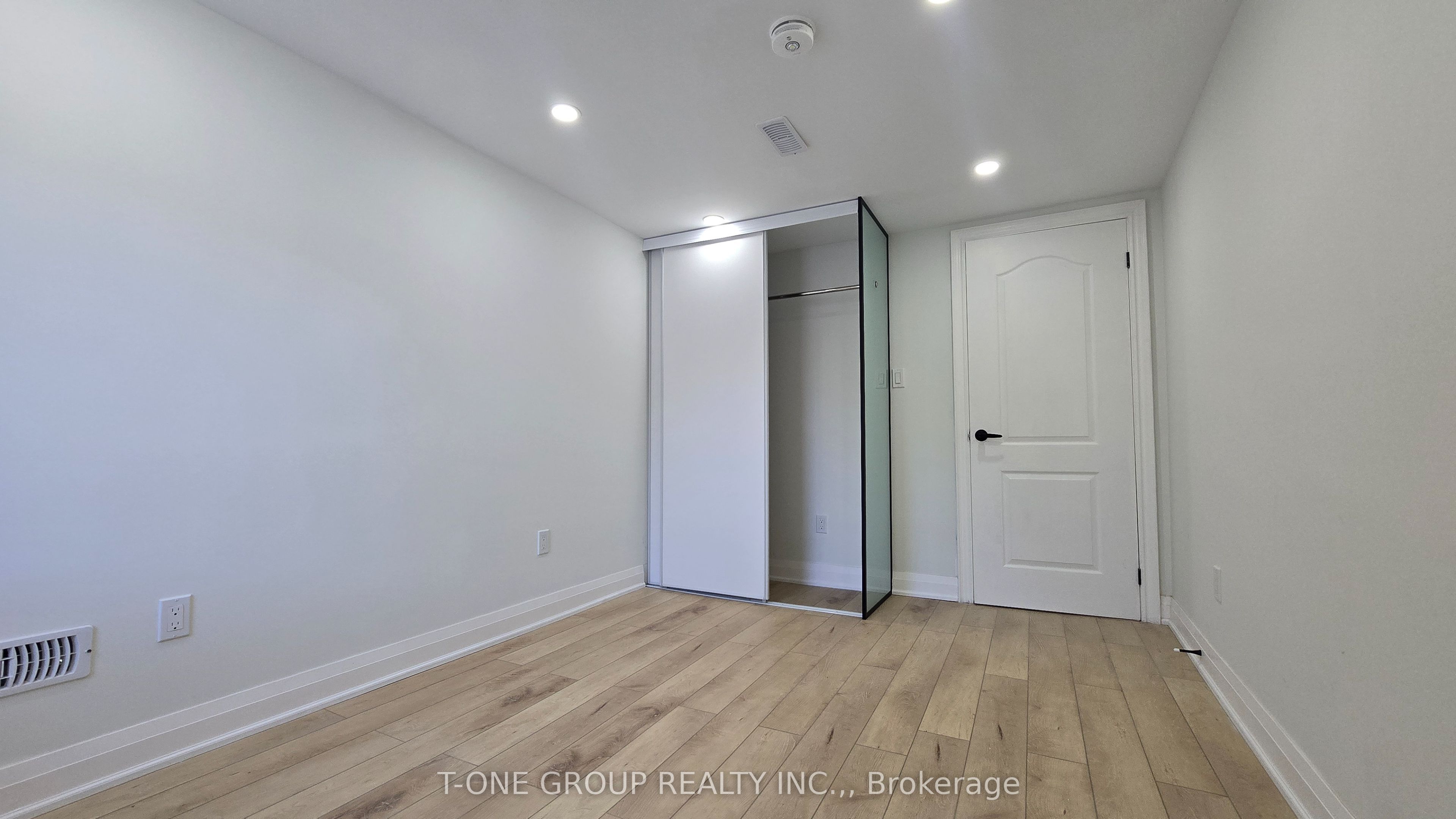 13 Eberly Woods Drive Property Photo 6