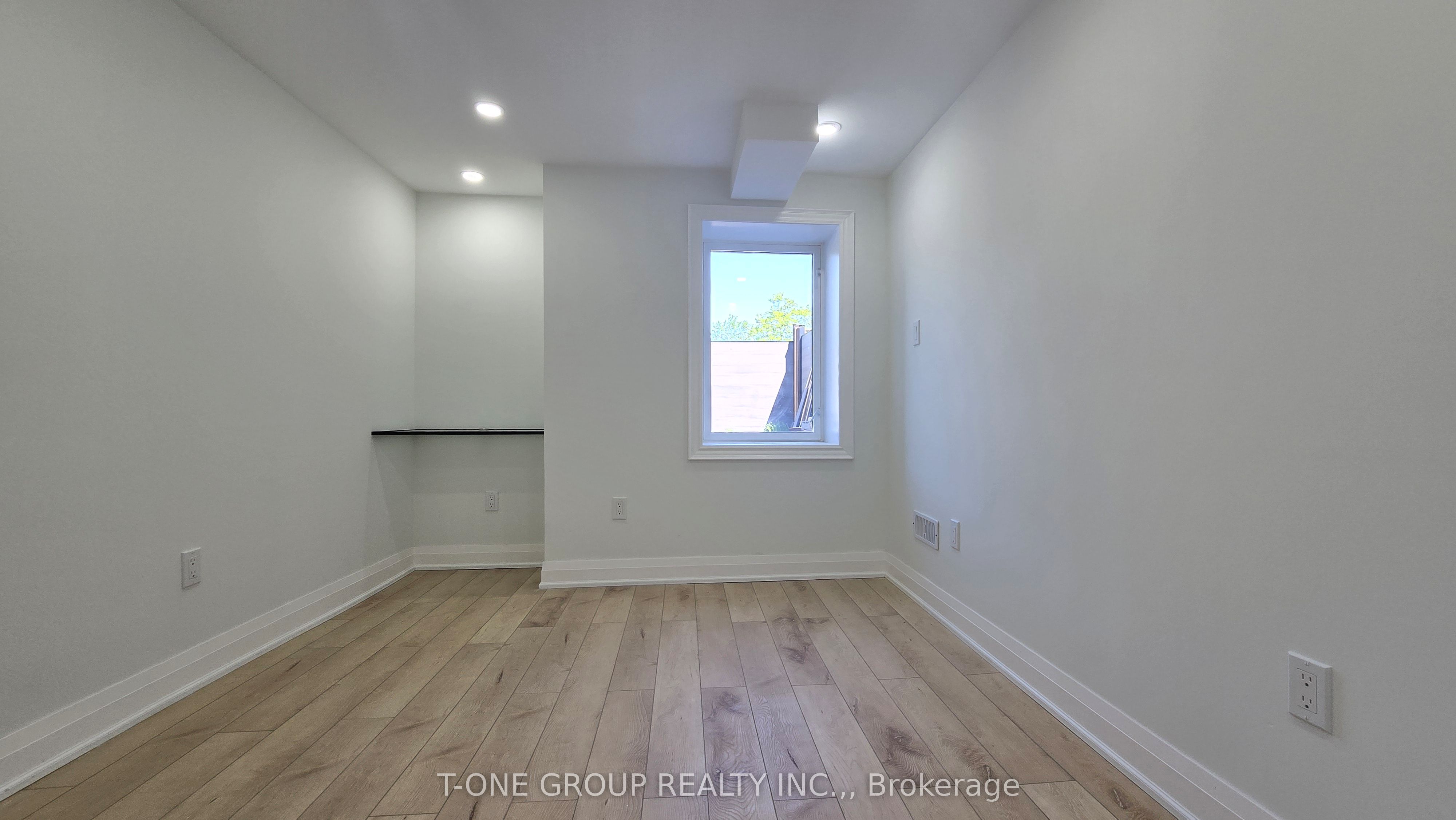 13 Eberly Woods Drive Property Photo 7