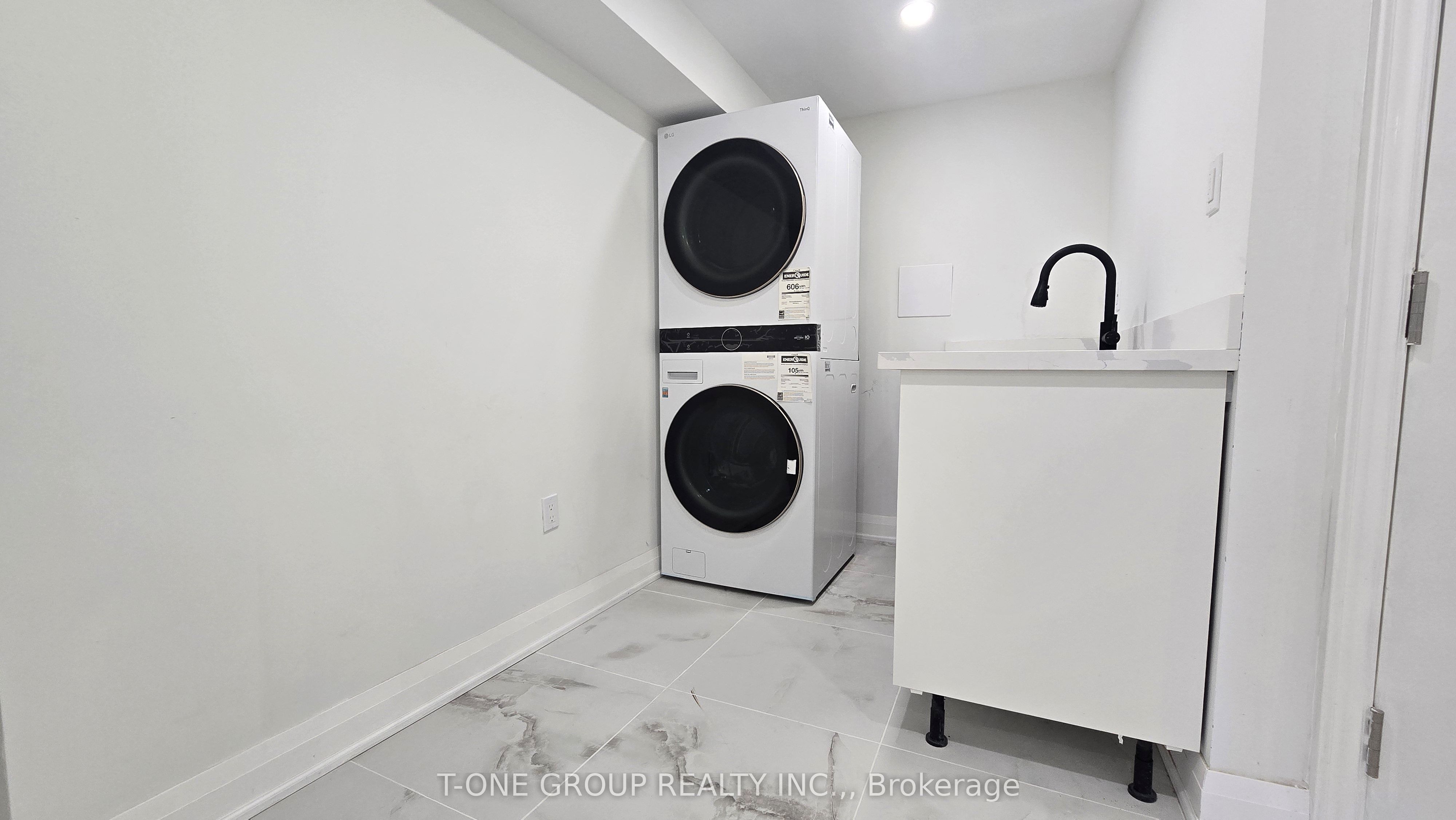 13 Eberly Woods Drive Property Photo 8