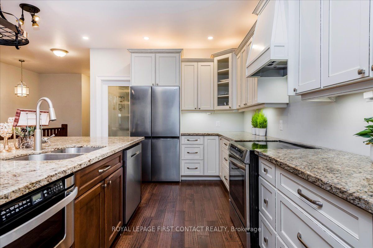 3500 Crescent Harbour Road Property Photo 11
