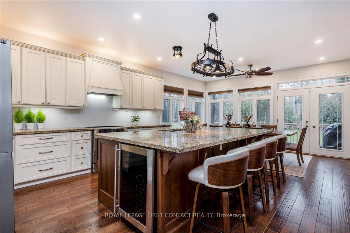 3500 Crescent Harbour Road Property Photo 12
