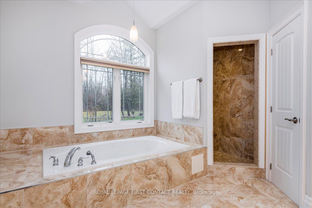 3500 Crescent Harbour Road Property Photo 20