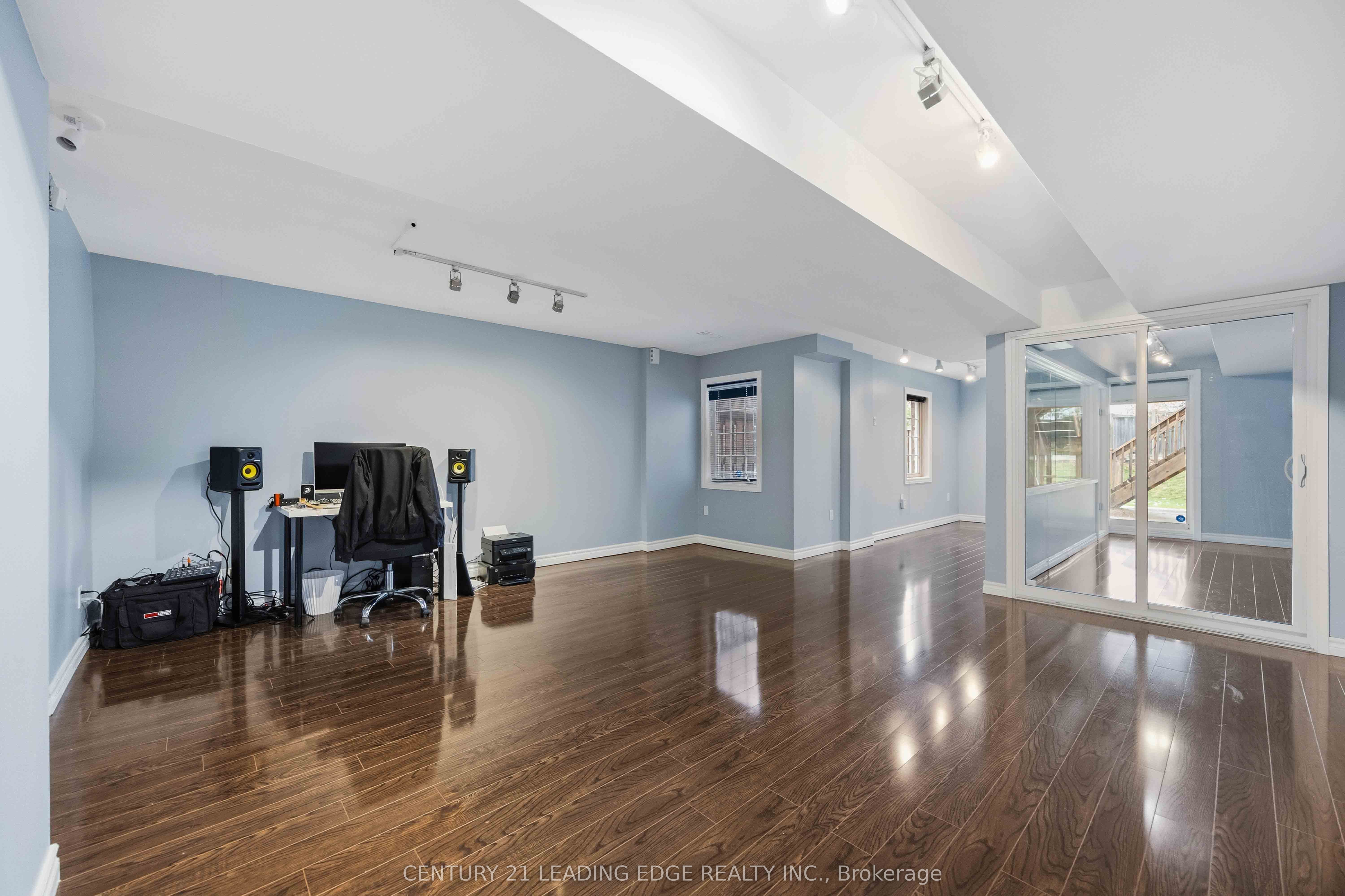 54 Redkey Drive Property Photo 40
