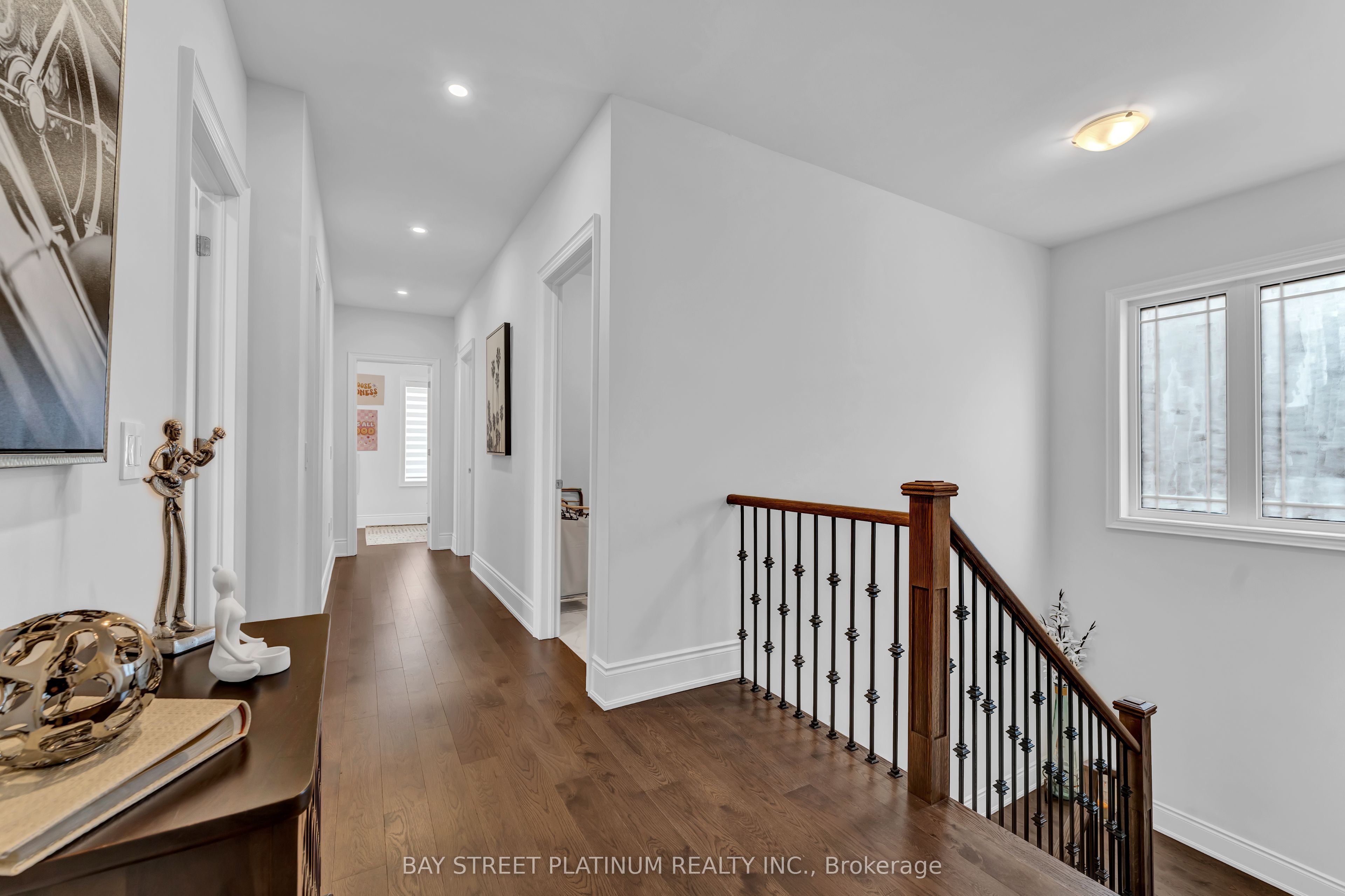 18 Woodgate Pines Drive Property Photo 29