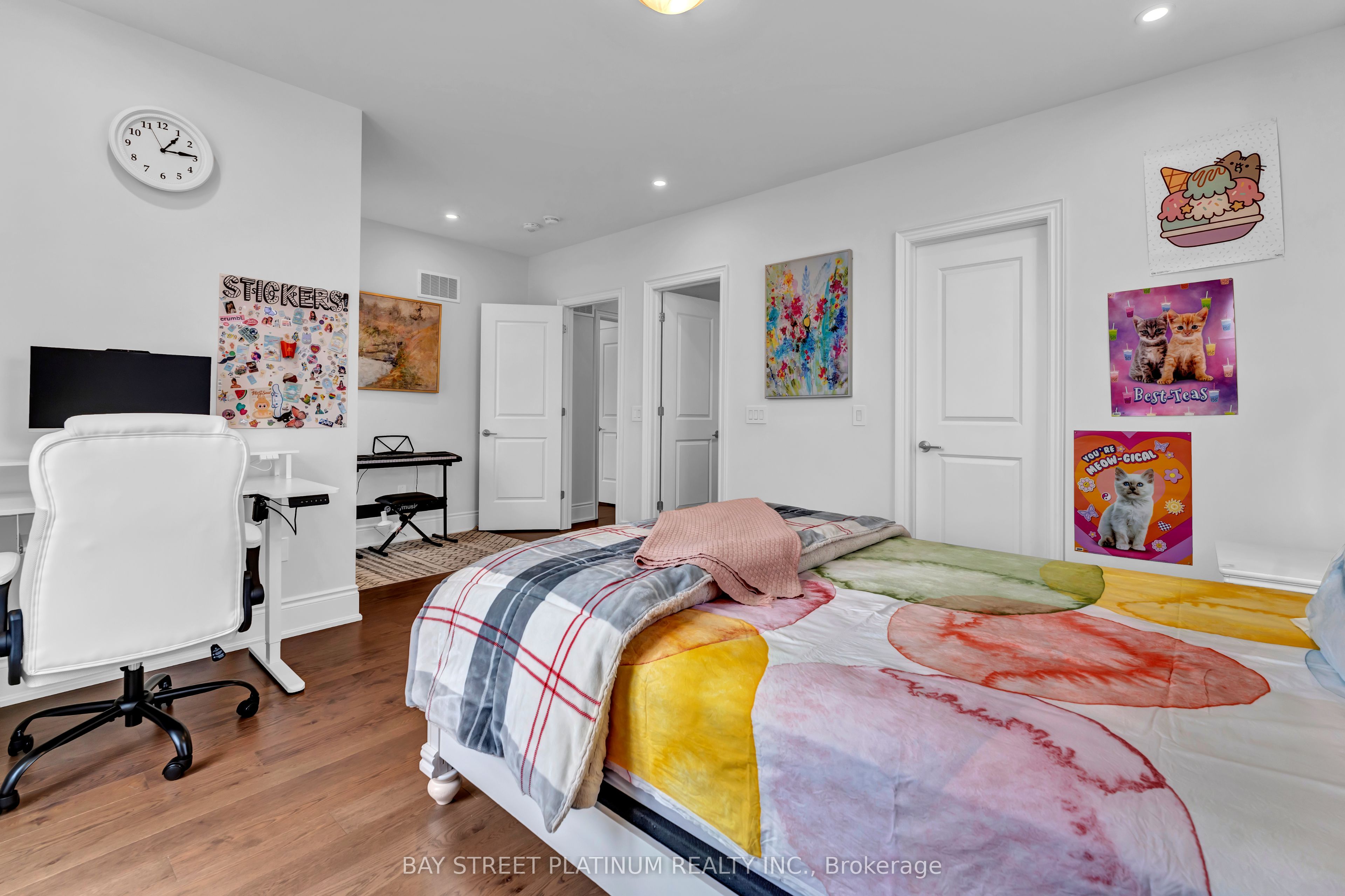 18 Woodgate Pines Drive Property Photo 44