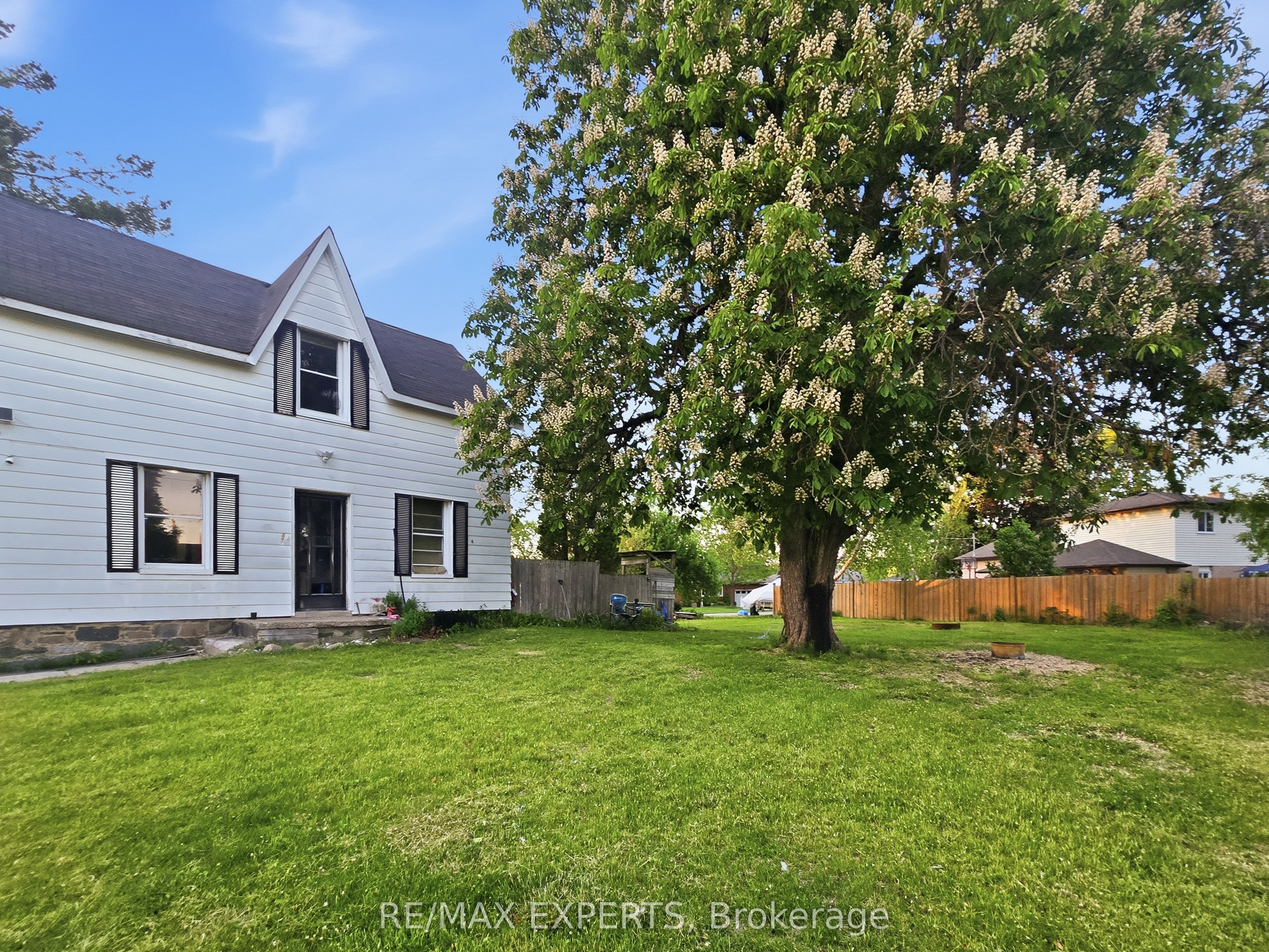47 Walnut Street Property Photo 11