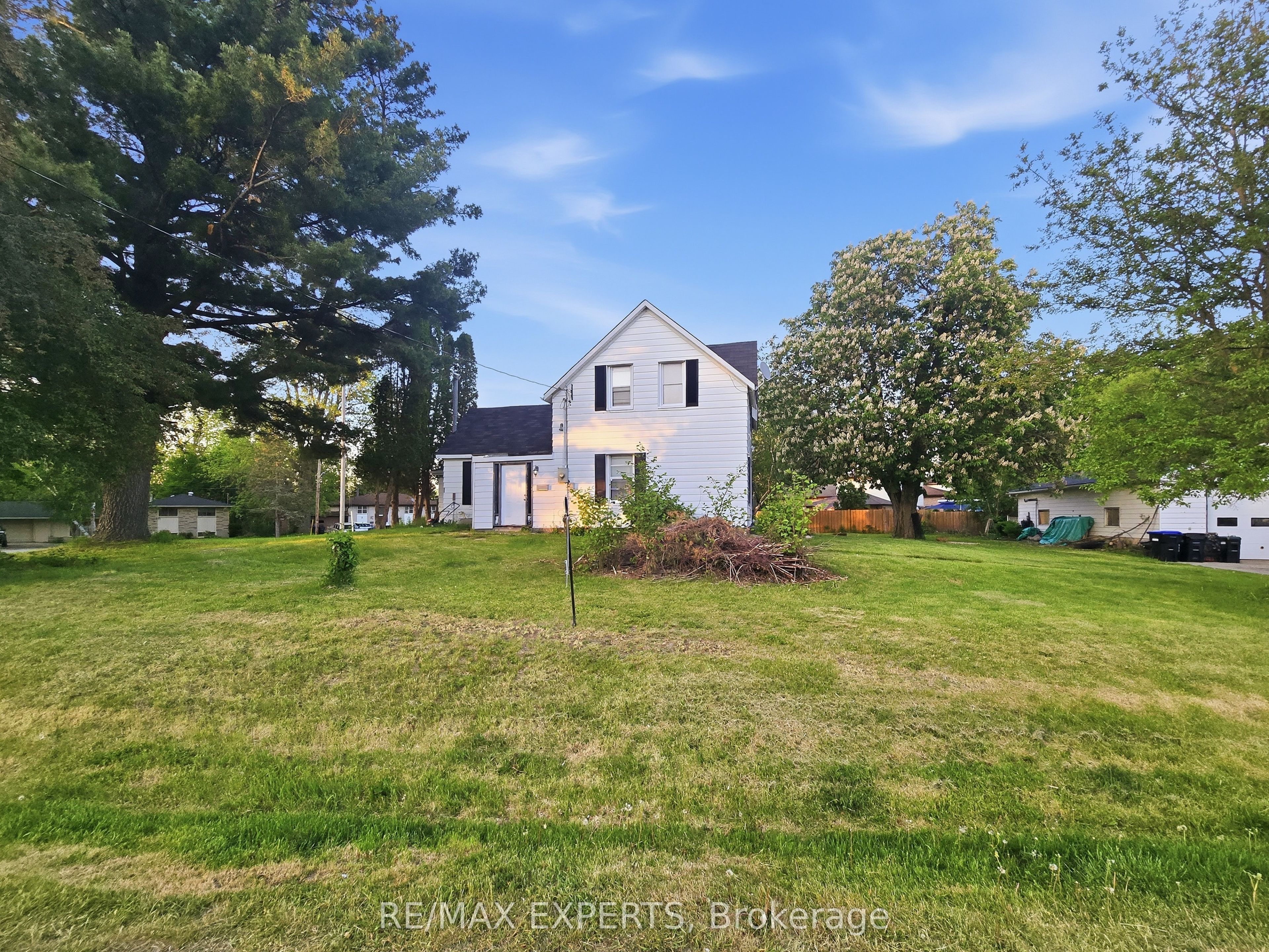 47 Walnut Street Property Photo 15