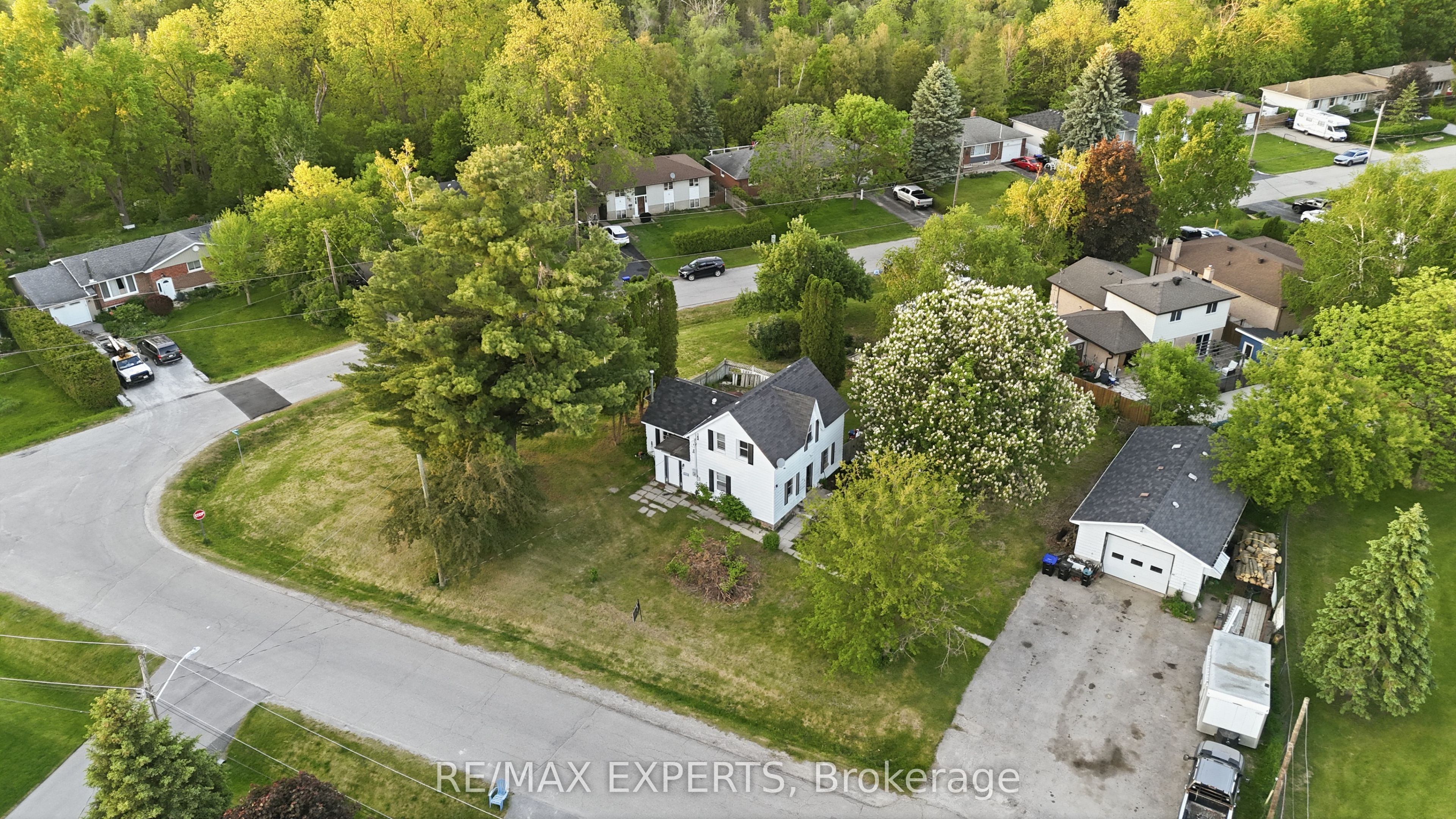 47 Walnut Street Property Photo 27