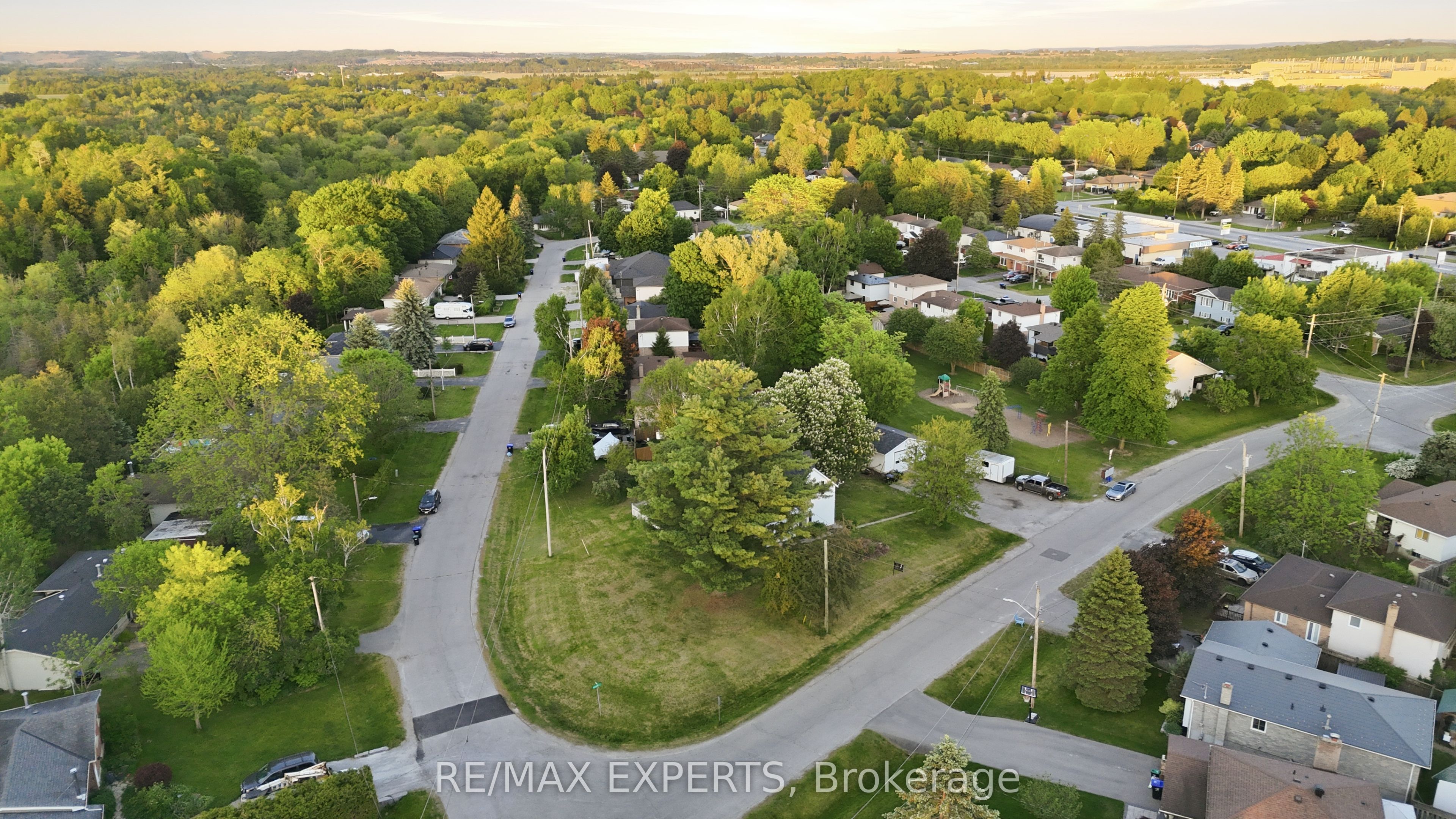 47 Walnut Street Property Photo 29