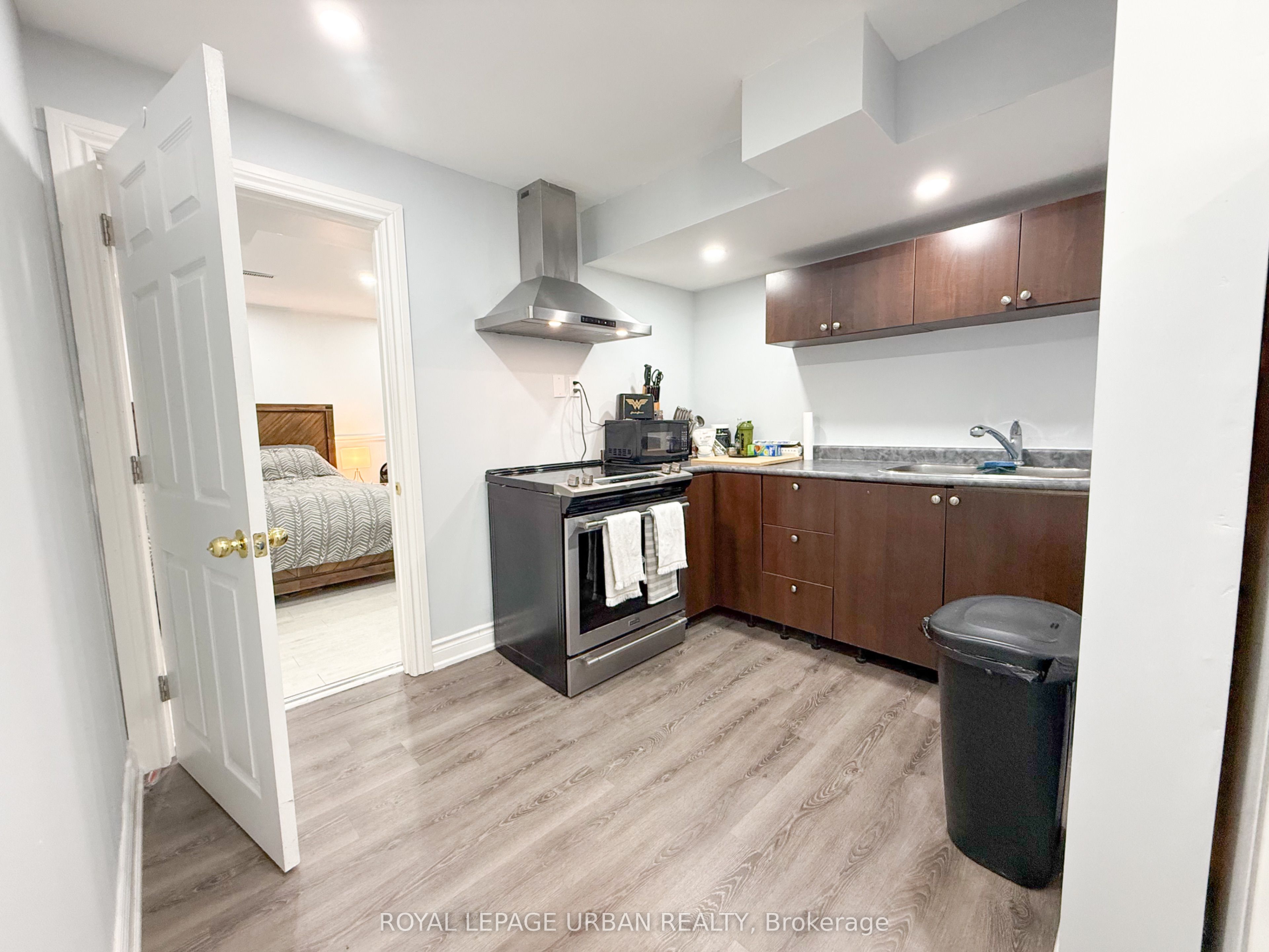 560 Bristol Road Bsmnt Property Photo 3
