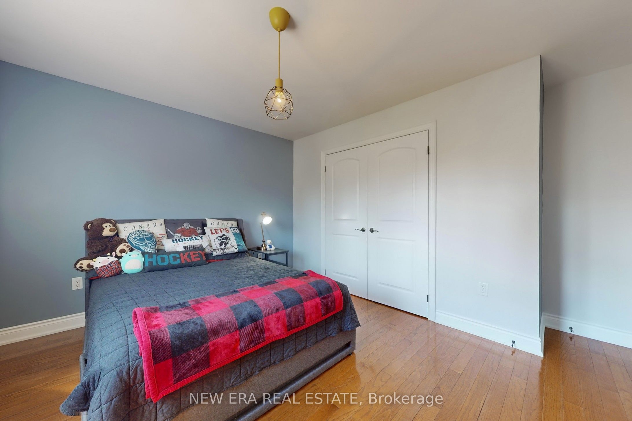 1031 Lake Drive N Property Photo 27
