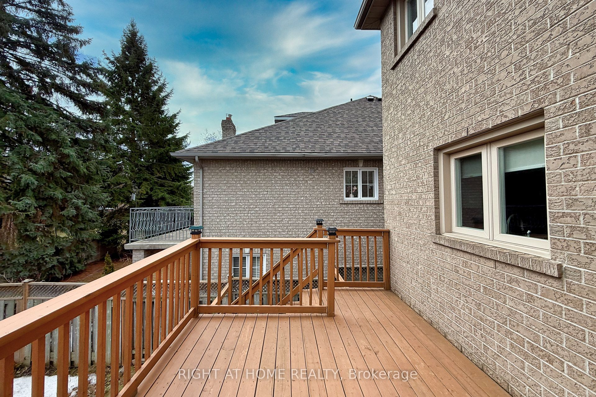 27 Addison Street Property Photo 45
