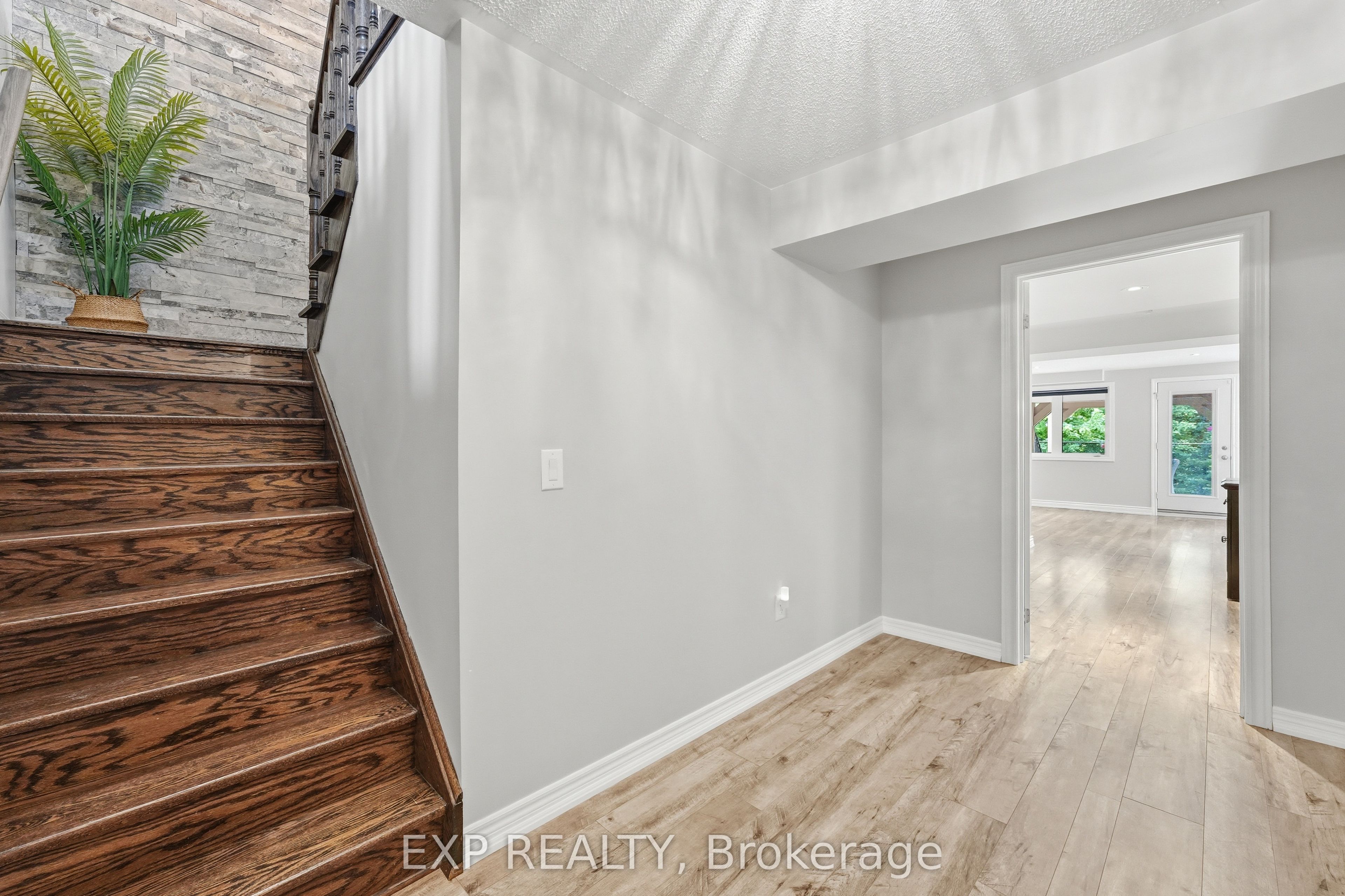 25 Manor Forest Road Property Photo 23