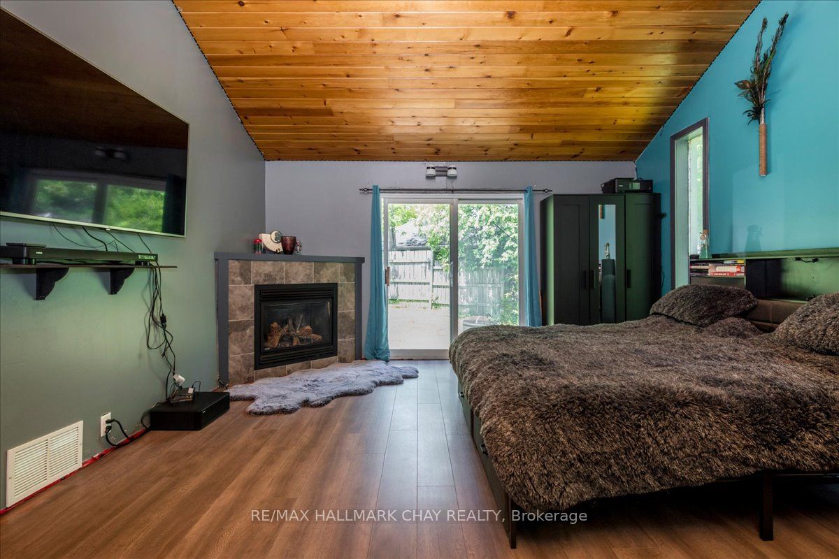1805 St John's Road Property Photo 13
