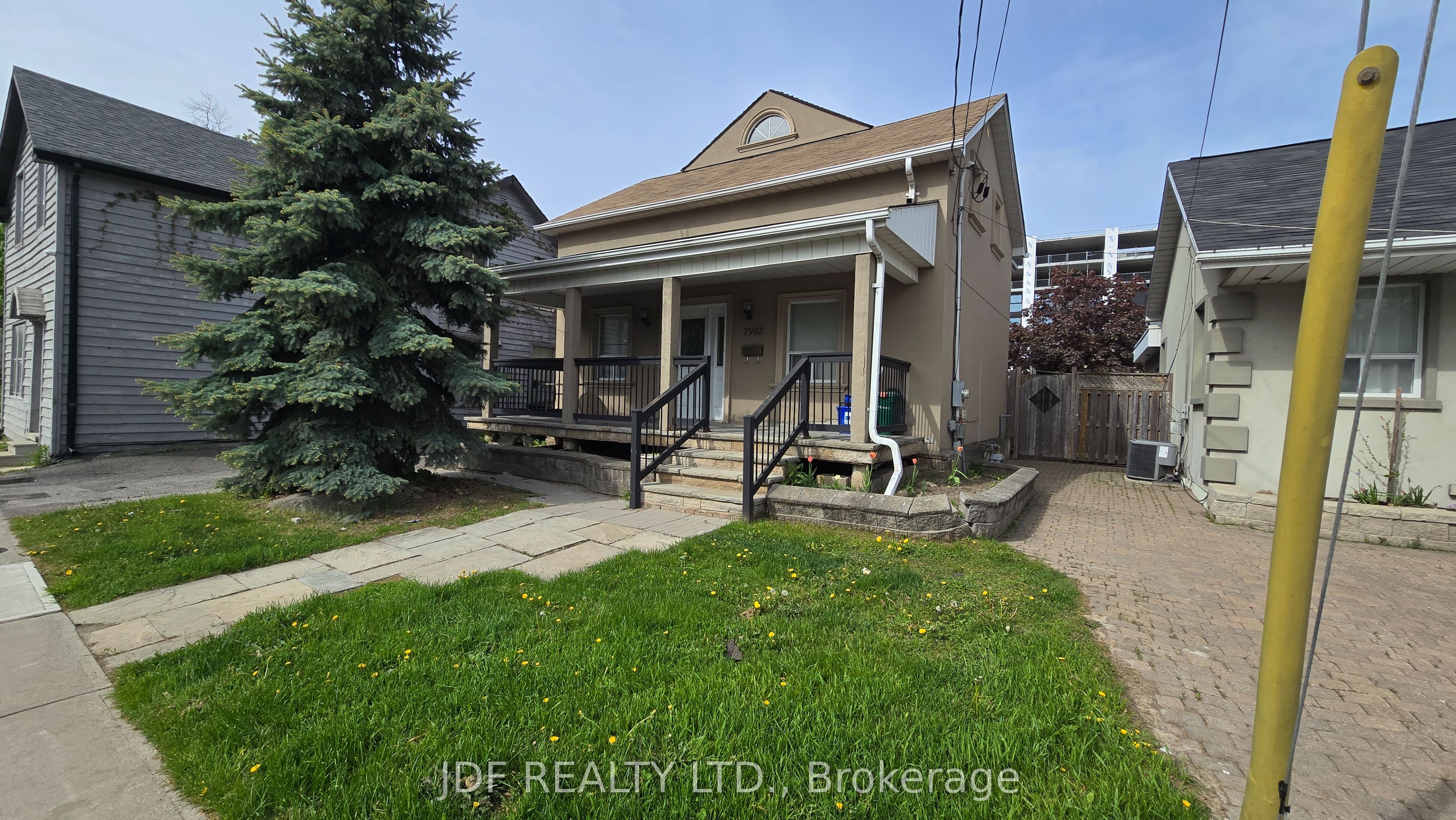 1* Burtons Lane Property Photo 3